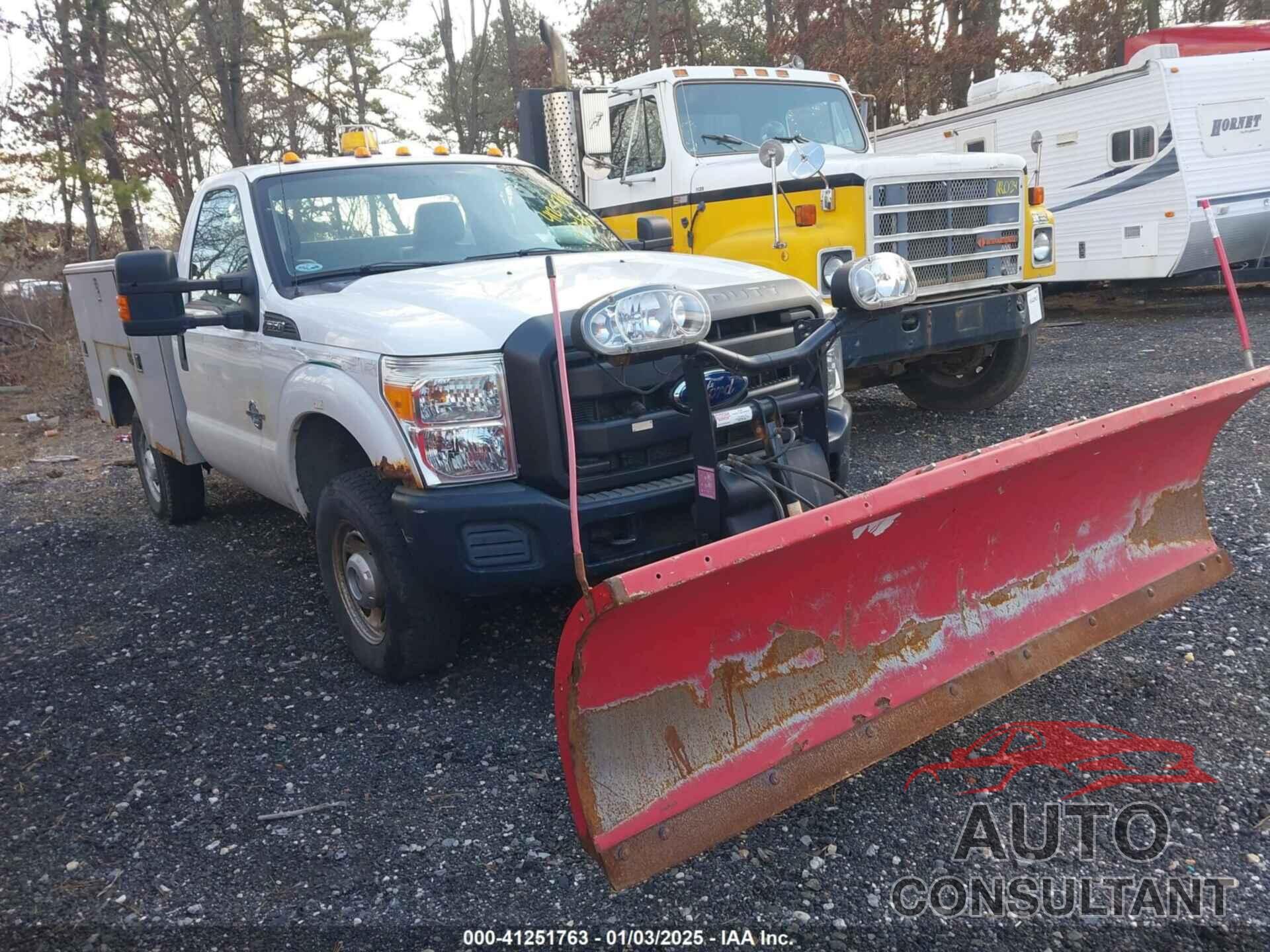 FORD F-350 2011 - 1FDBF3BT1BEC95756