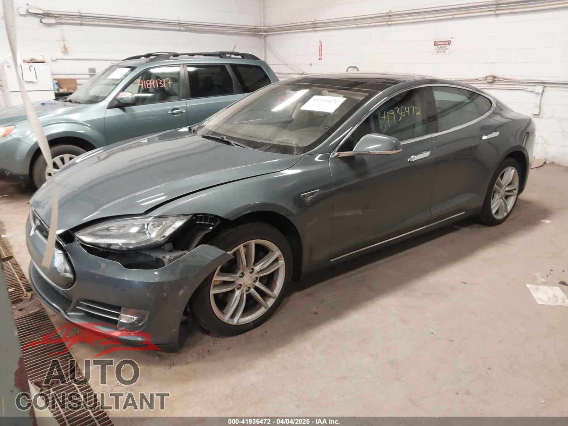 TESLA MODEL S 2013 - 5YJSA1CN9DFP13148