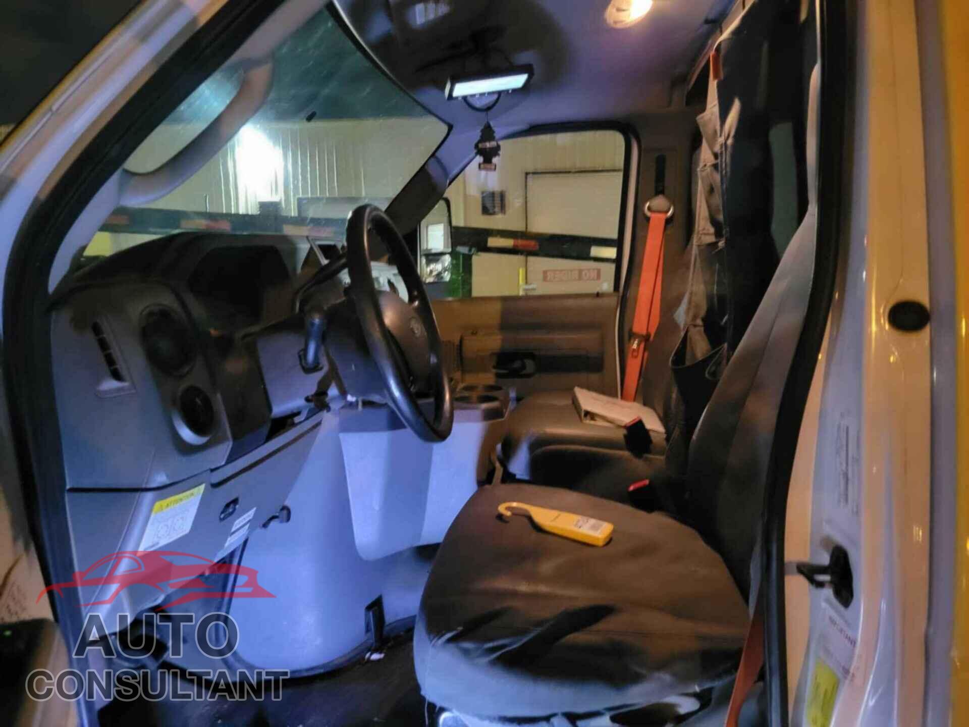 FORD ECONOLINE 2018 - 1FDXE4FS4JDC33322