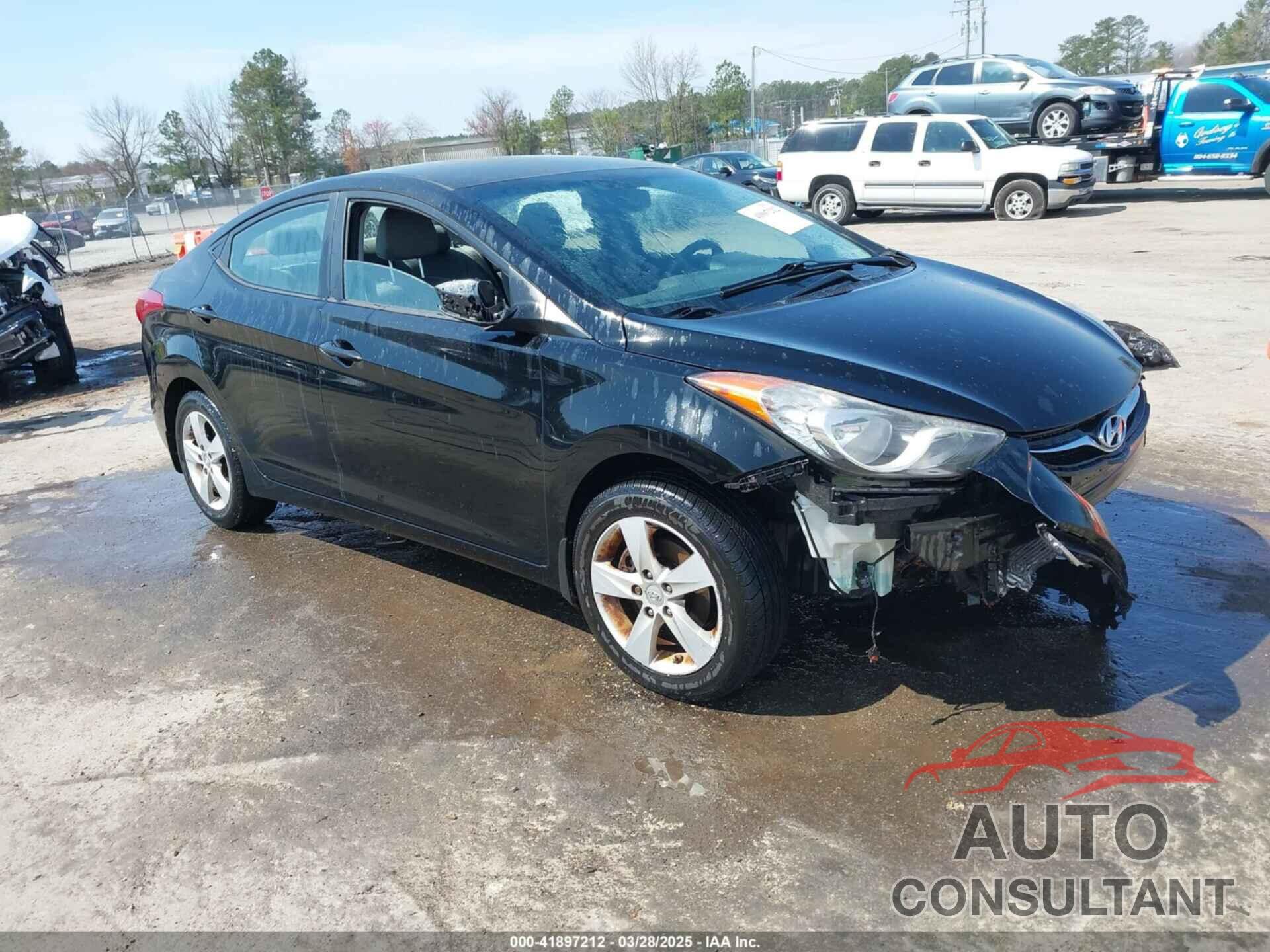 HYUNDAI ELANTRA 2012 - KMHDH4AE3CU367530