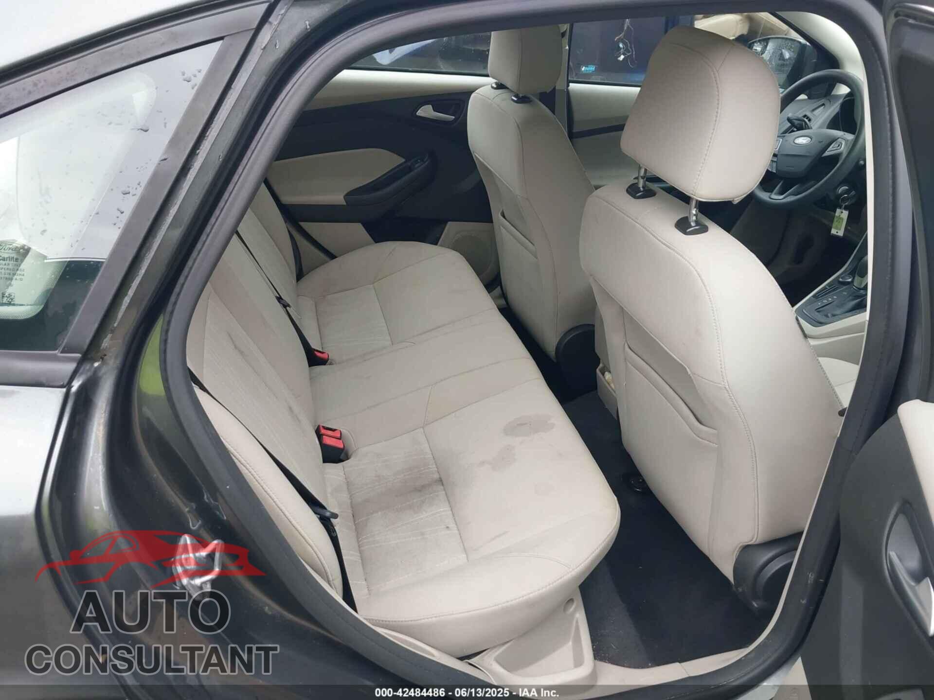 FORD FOCUS 2017 - 1FADP3F29HL224939