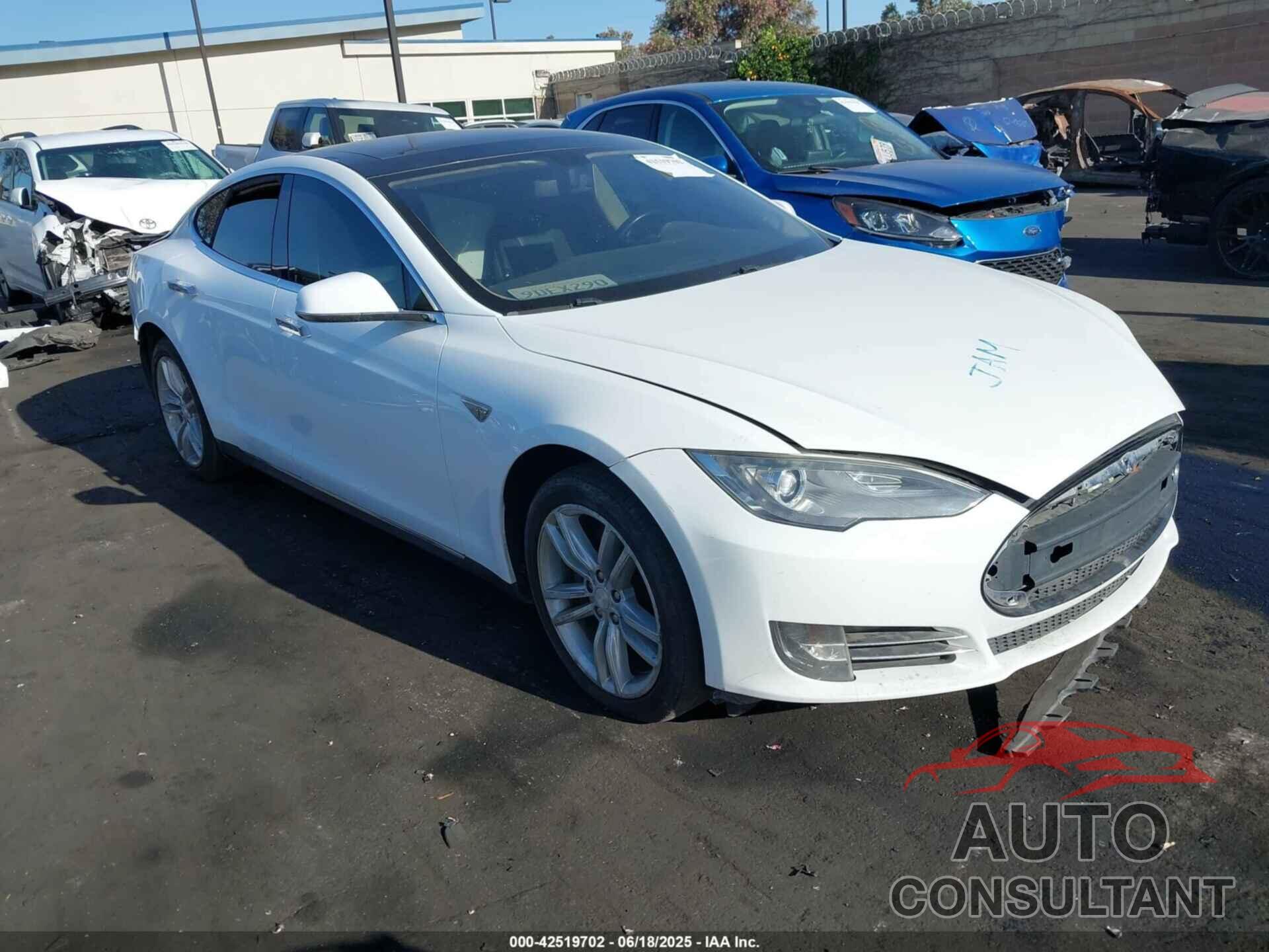 TESLA MODEL S 2013 - 5YJSA1CG0DFP22533