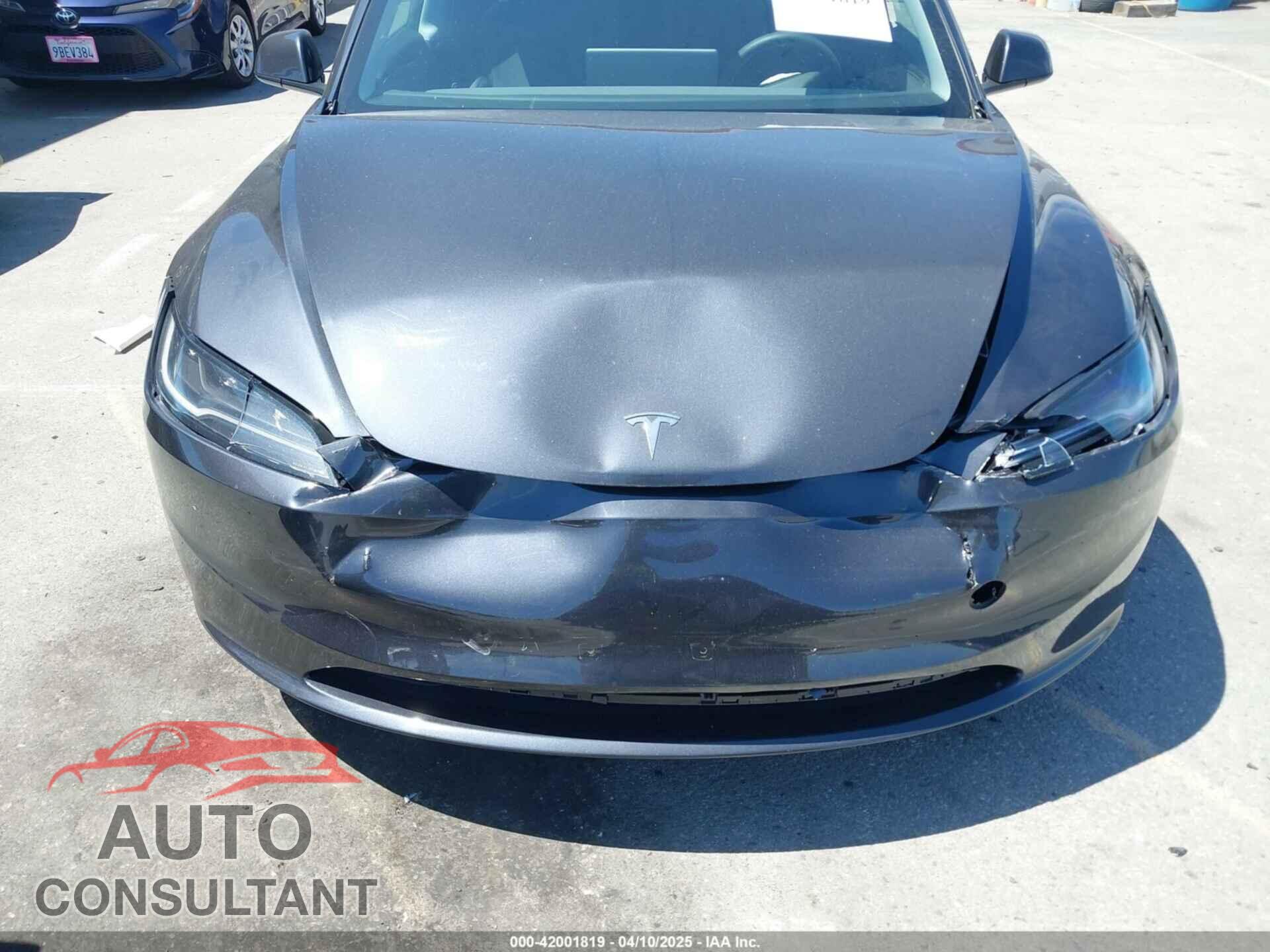 TESLA MODEL 3 2024 - 5YJ3E1EA2RF726012