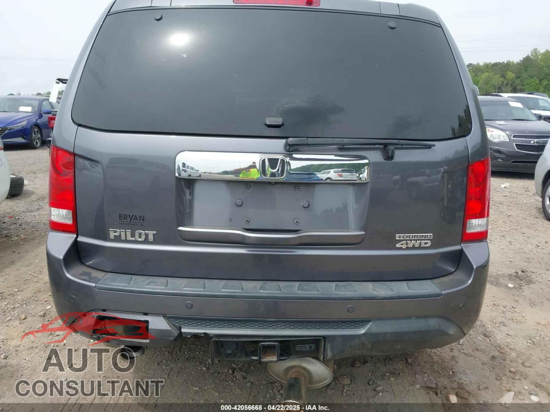 HONDA PILOT 2015 - 5FNYF4H97FB037326