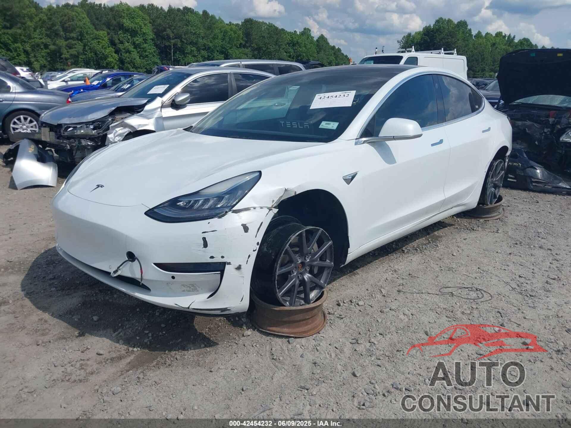 TESLA MODEL 3 2018 - 5YJ3E1EB0JF093846
