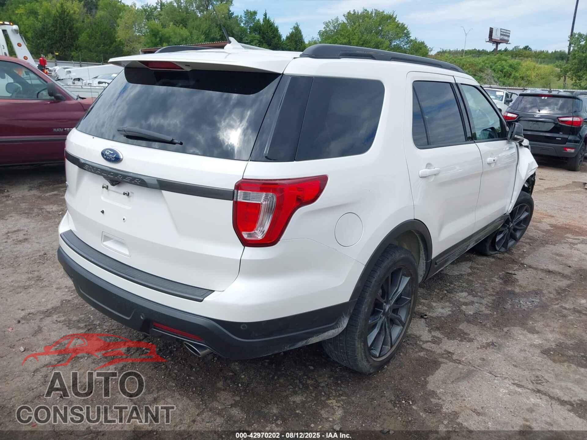 FORD EXPLORER 2018 - 1FM5K7D86JGB55164