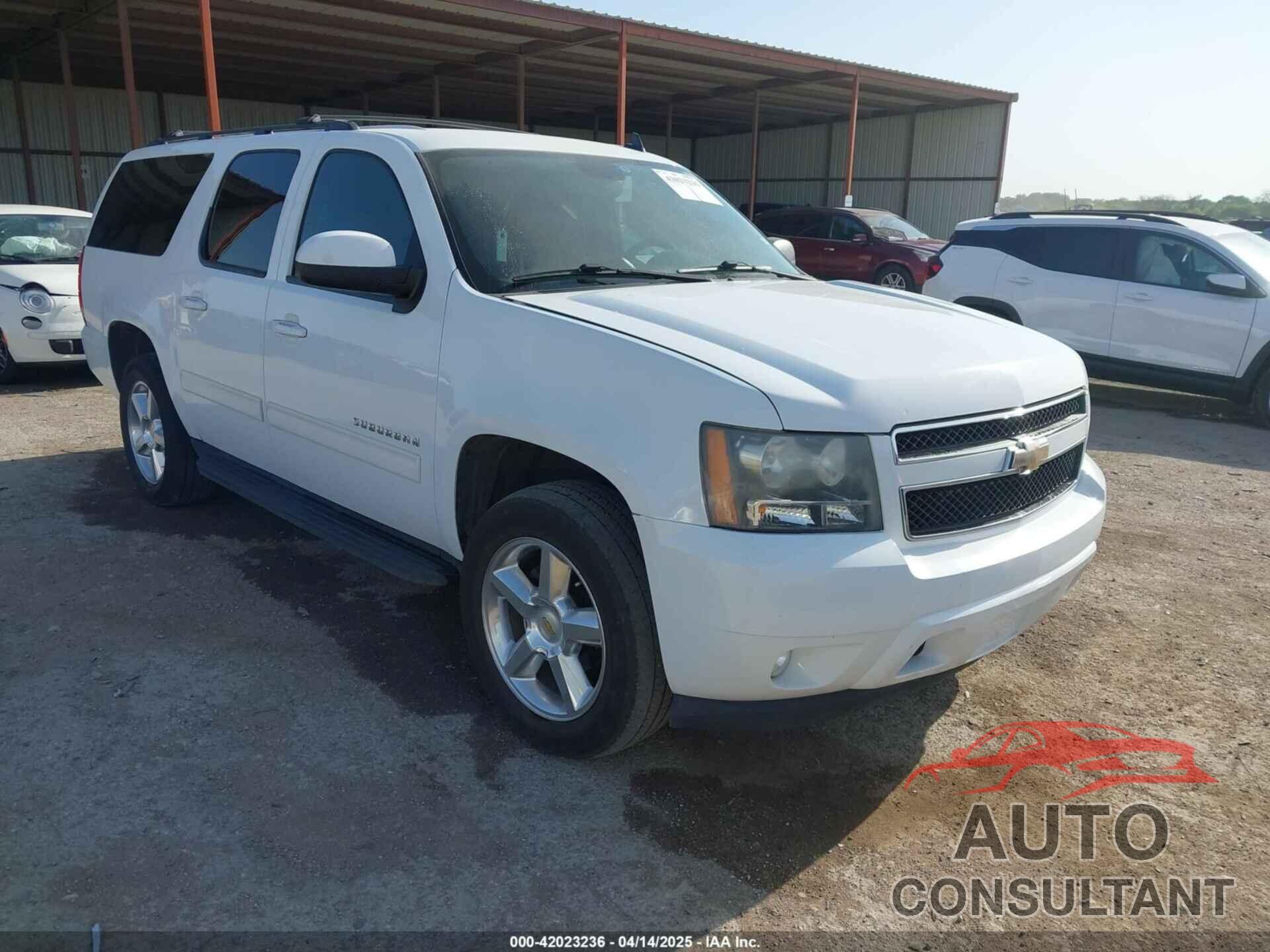 CHEVROLET SUBURBAN 1500 2011 - 1GNSCJE02BR160367