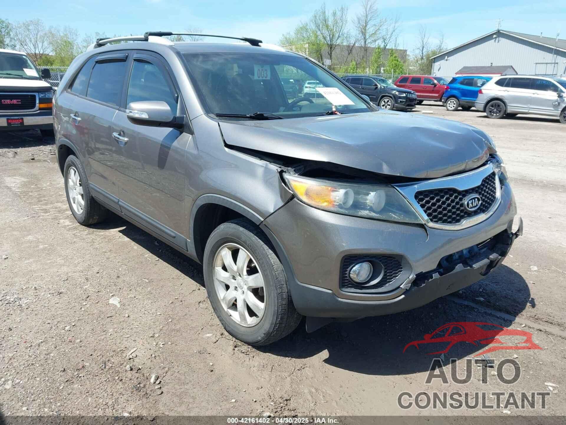 KIA SORENTO 2011 - 5XYKT4A15BG175047