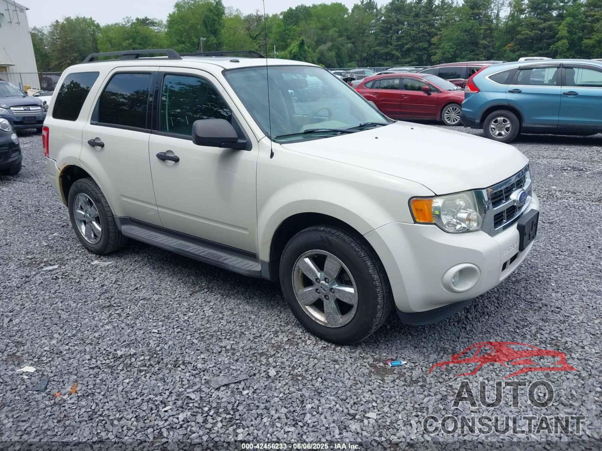 FORD ESCAPE 2011 - 1FMCU0D74BKC21967