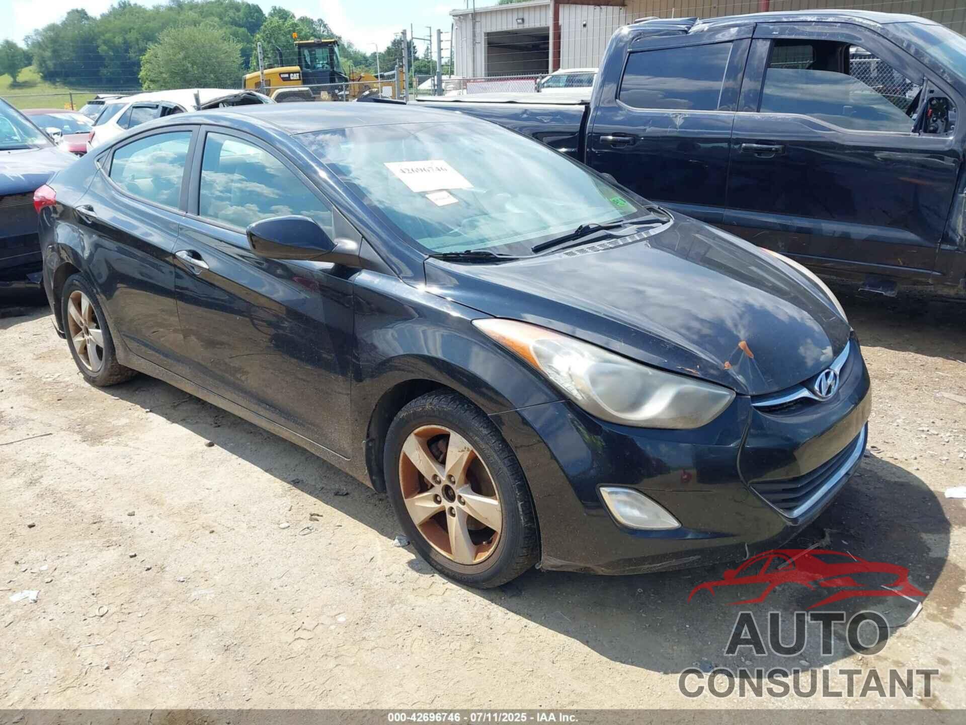 HYUNDAI ELANTRA 2012 - KMHDH4AE6CU378389