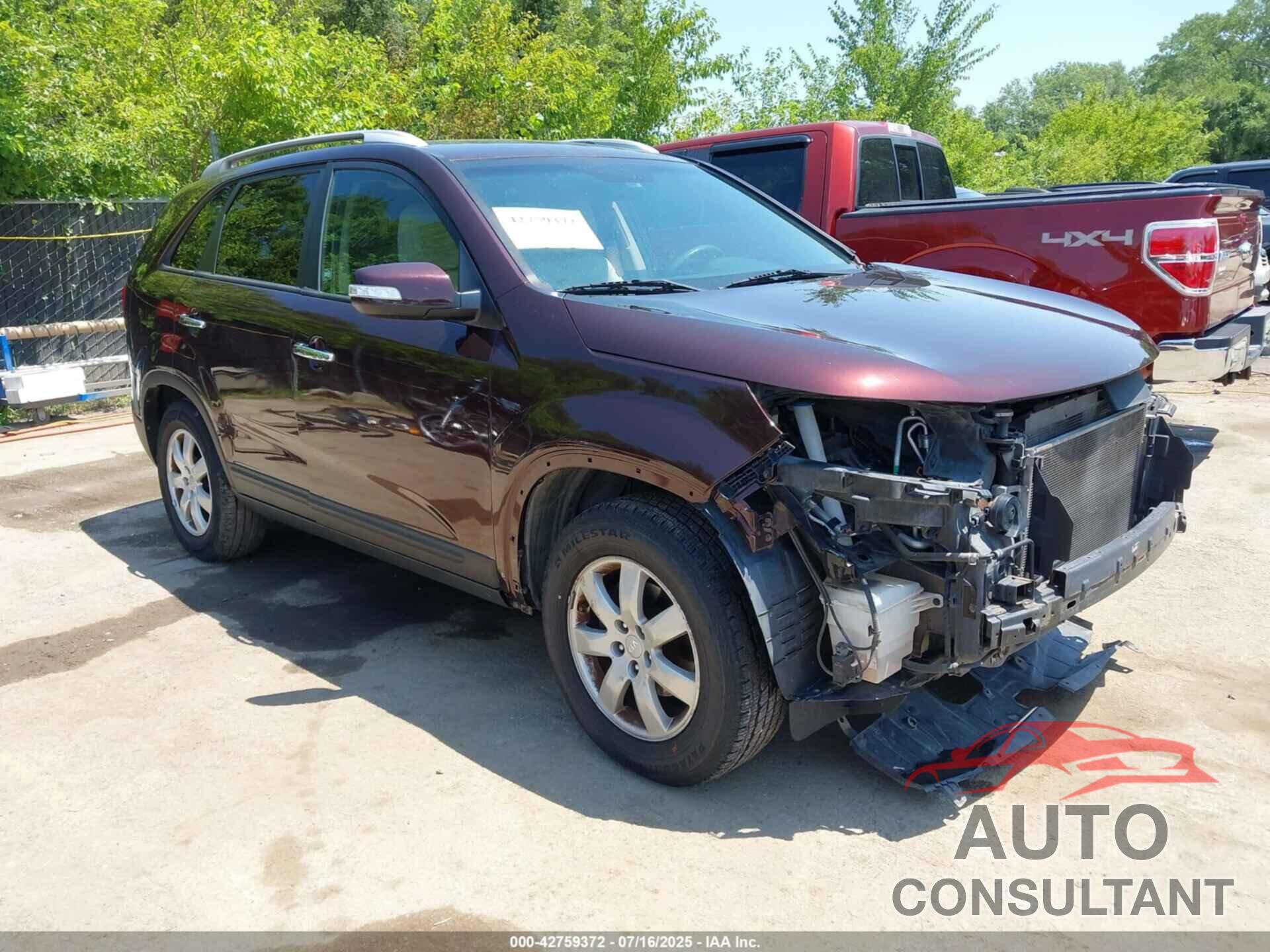 KIA SORENTO 2013 - 5XYKT4A25DG389404