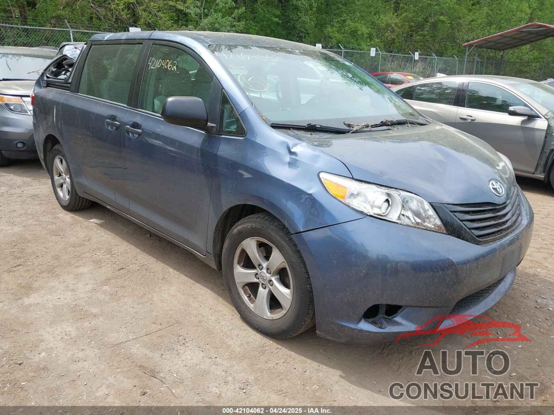 TOYOTA SIENNA 2015 - 5TDZK3DC2FS662448