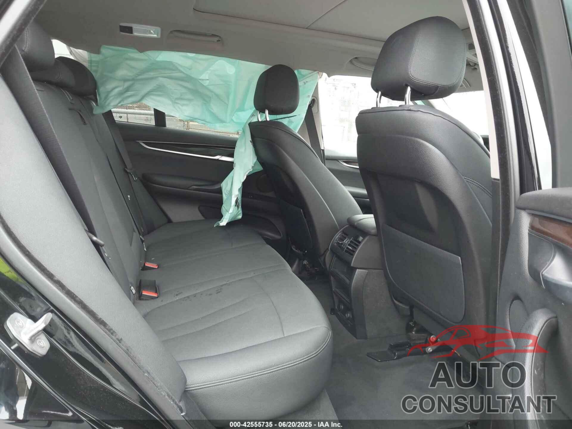 BMW X5 2015 - 5UXKR0C51F0K57827