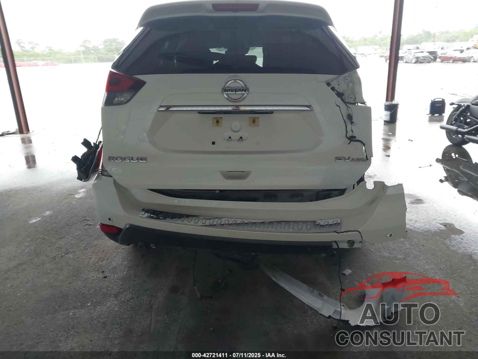 NISSAN ROGUE 2020 - KNMAT2MV1LP530437