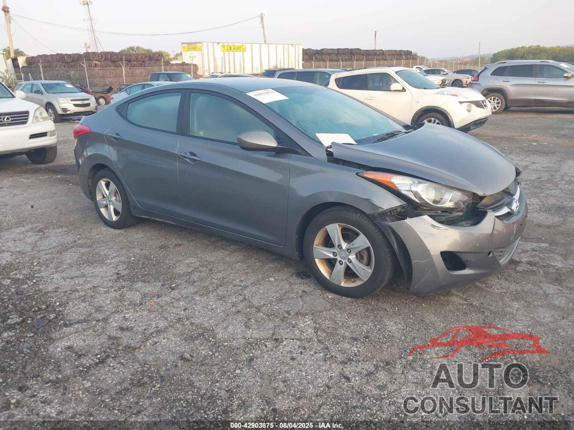 HYUNDAI ELANTRA 2013 - 5NPDH4AE1DH268348