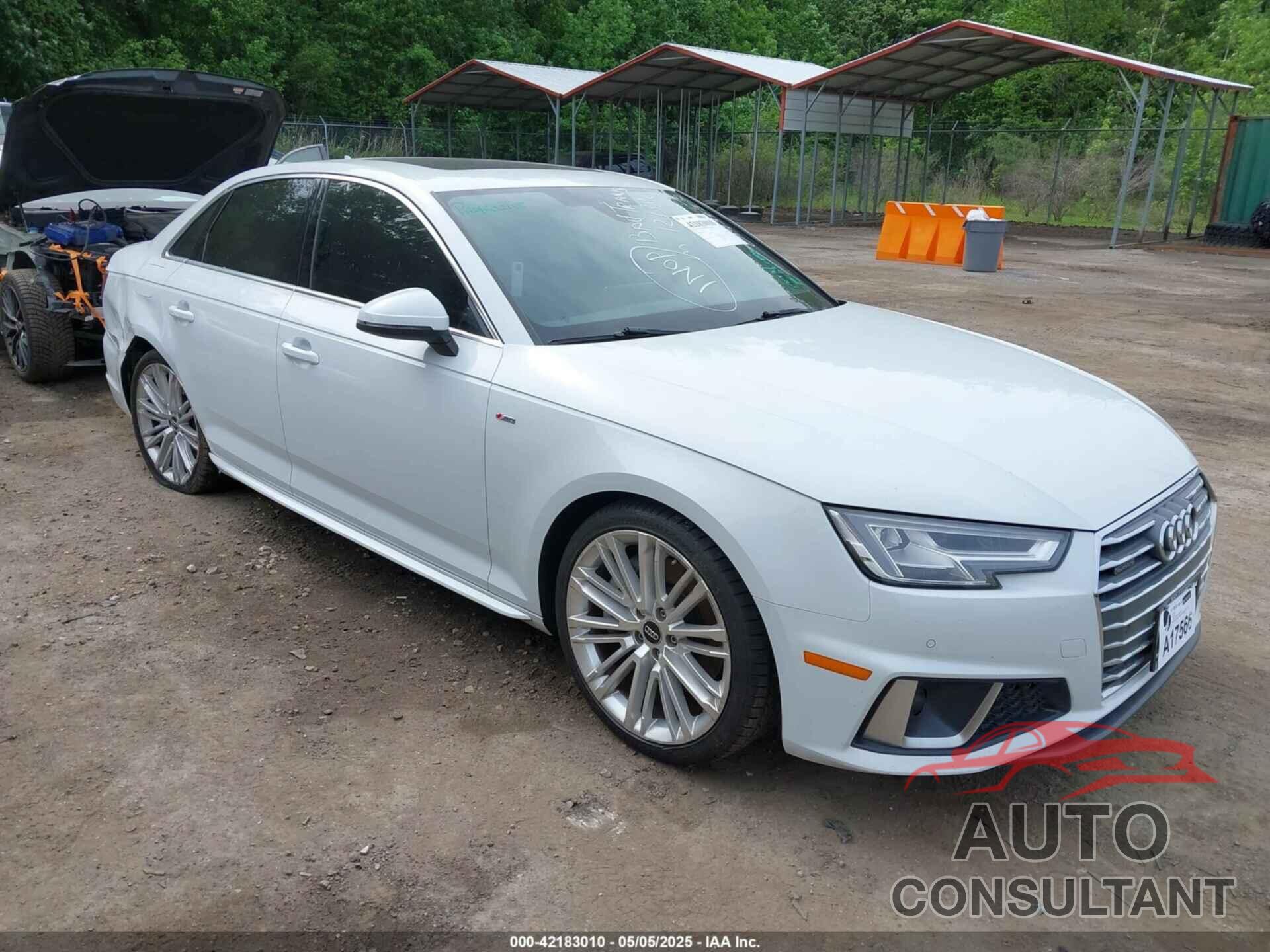 AUDI A4 2019 - WAUENAF47KN014343