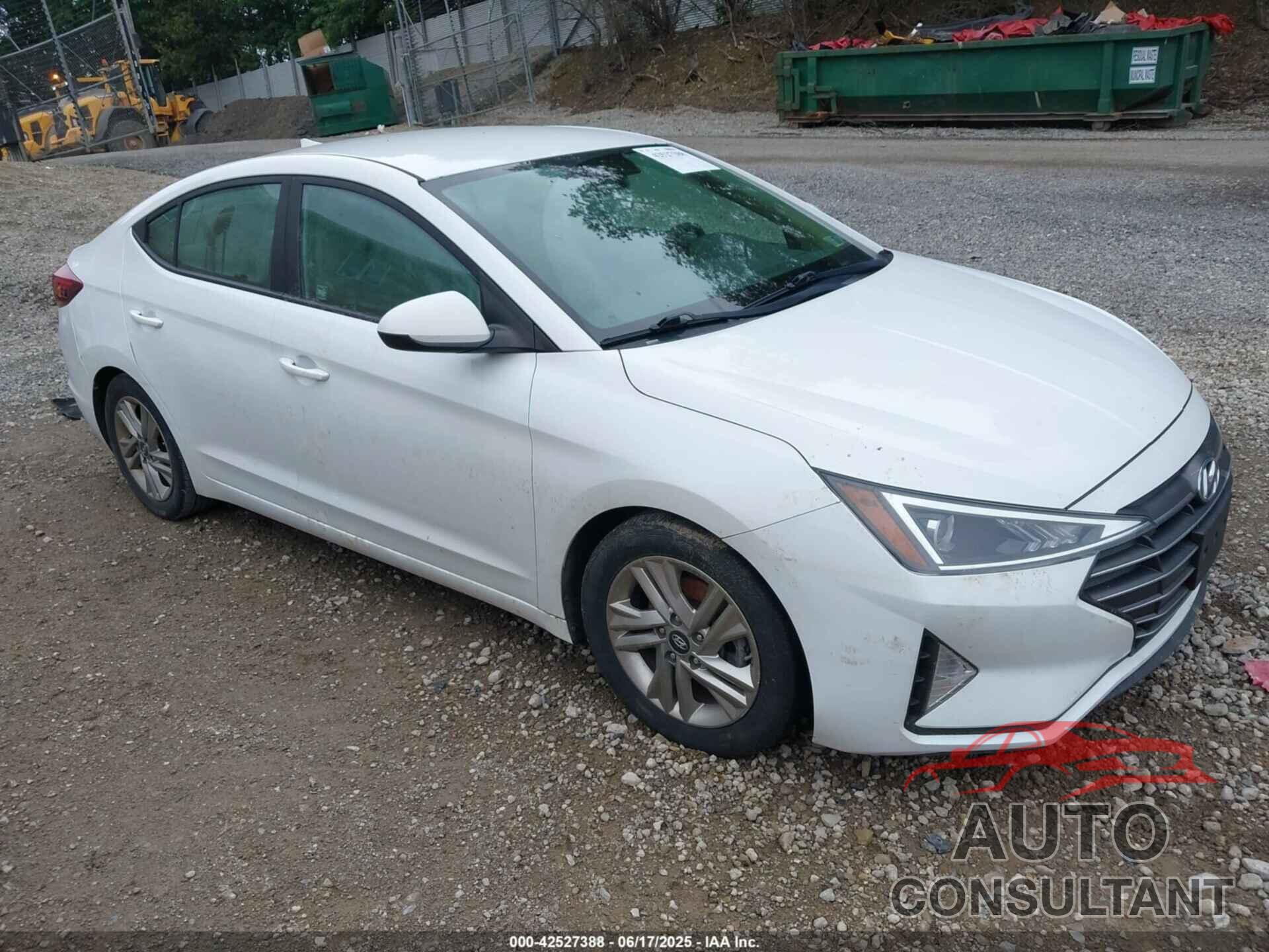 HYUNDAI ELANTRA 2019 - 5NPD84LFXKH483178