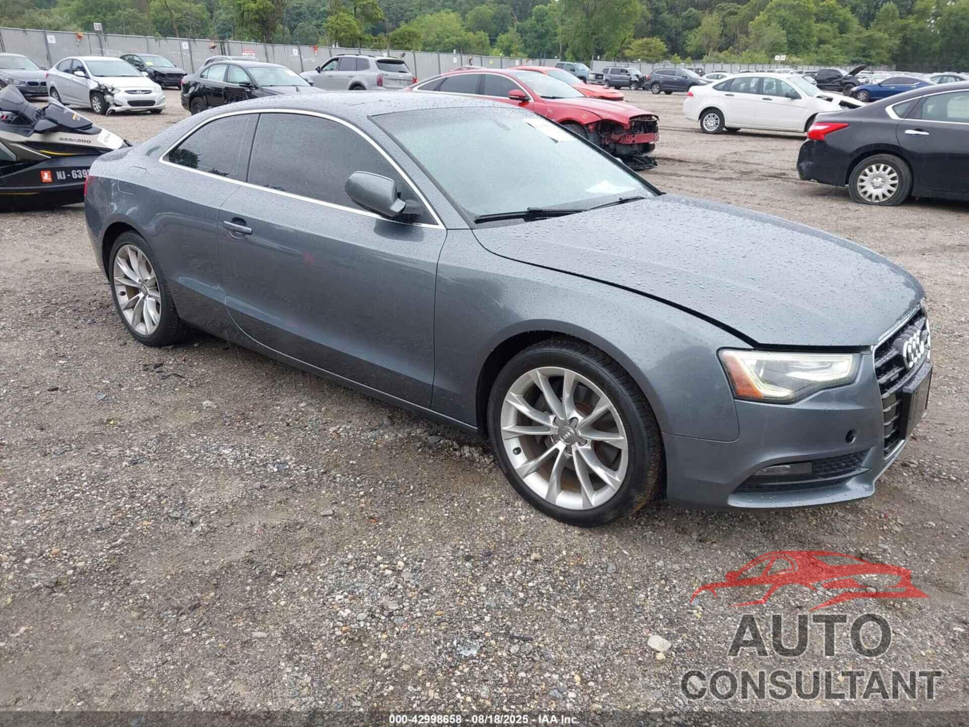 AUDI A5 2013 - WAULFAFR3DA027794