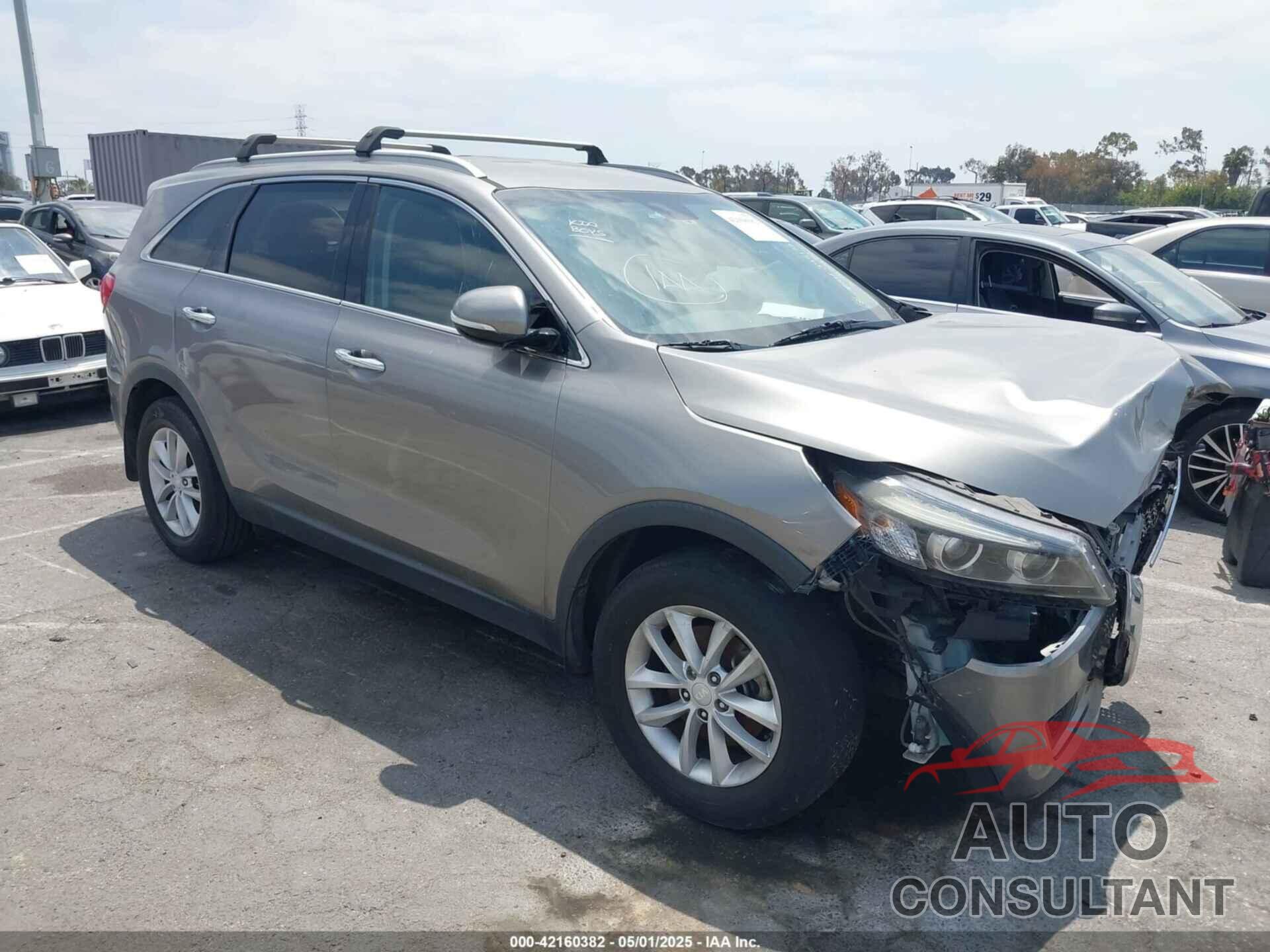 KIA SORENTO 2018 - 5XYPG4A37JG345175