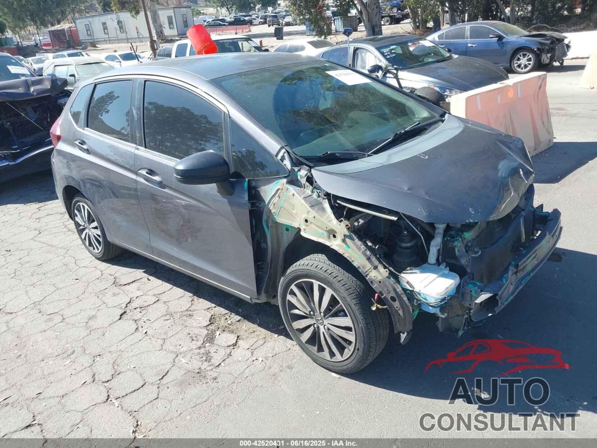 HONDA FIT 2018 - 3HGGK5H4XJM727000