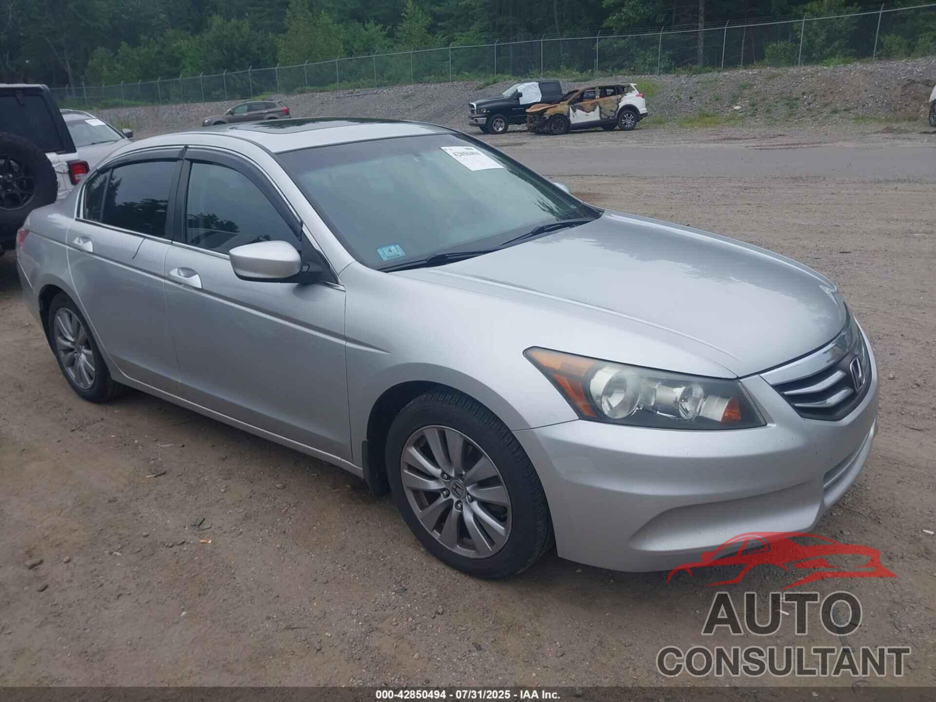 HONDA ACCORD 2011 - 1HGCP2E7XBA151016