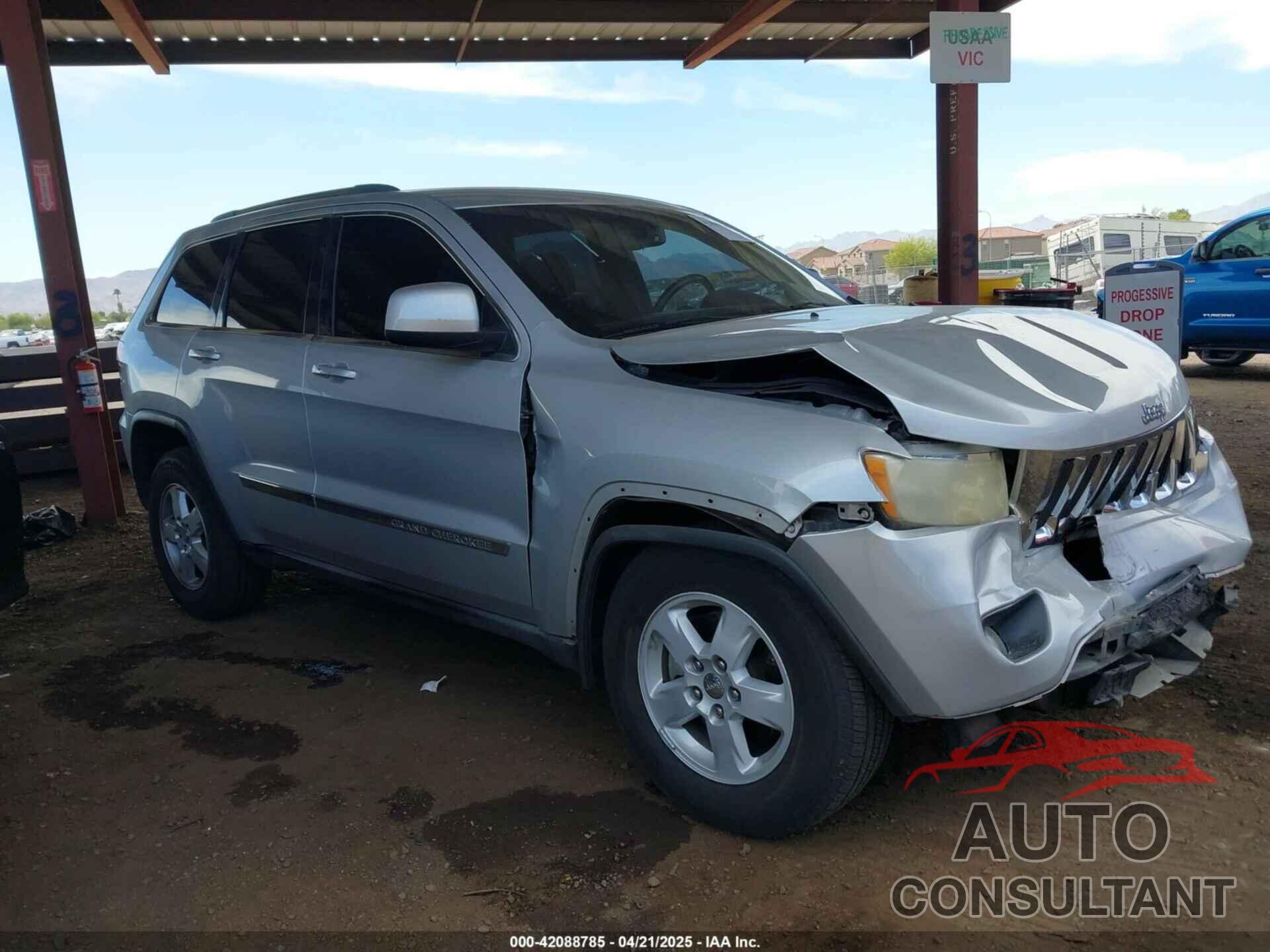 JEEP GRAND CHEROKEE 2011 - 1J4RS4GG5BC569417