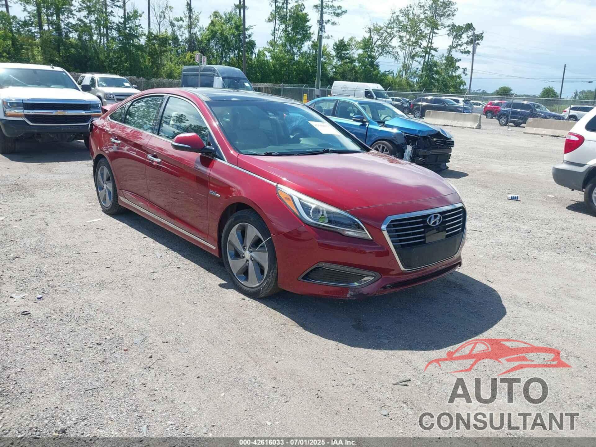 HYUNDAI SONATA HYBRID 2017 - KMHE34L35HA063011
