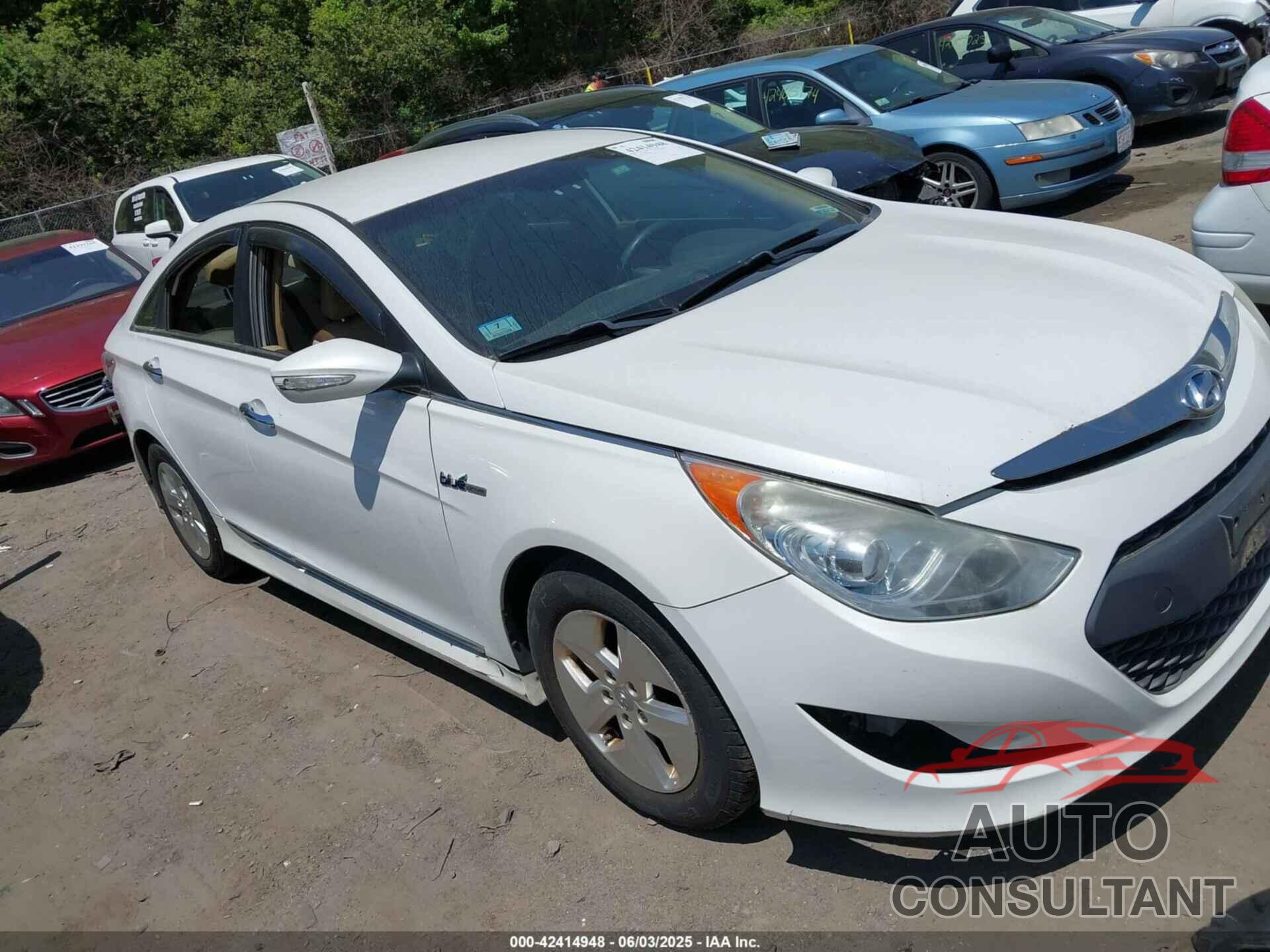 HYUNDAI SONATA HYBRID 2011 - KMHEC4A4XBA004085