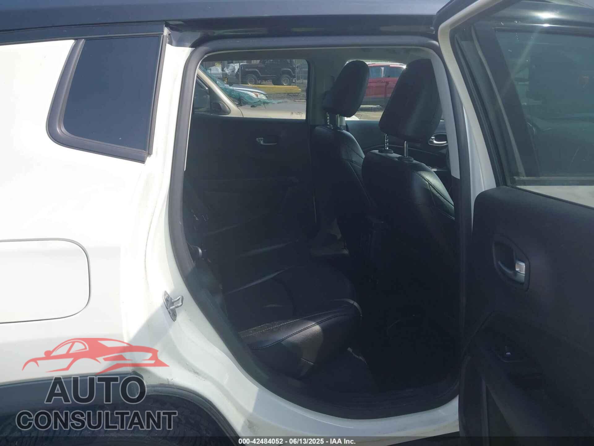 JEEP COMPASS 2020 - 3C4NJDBB6LT157841