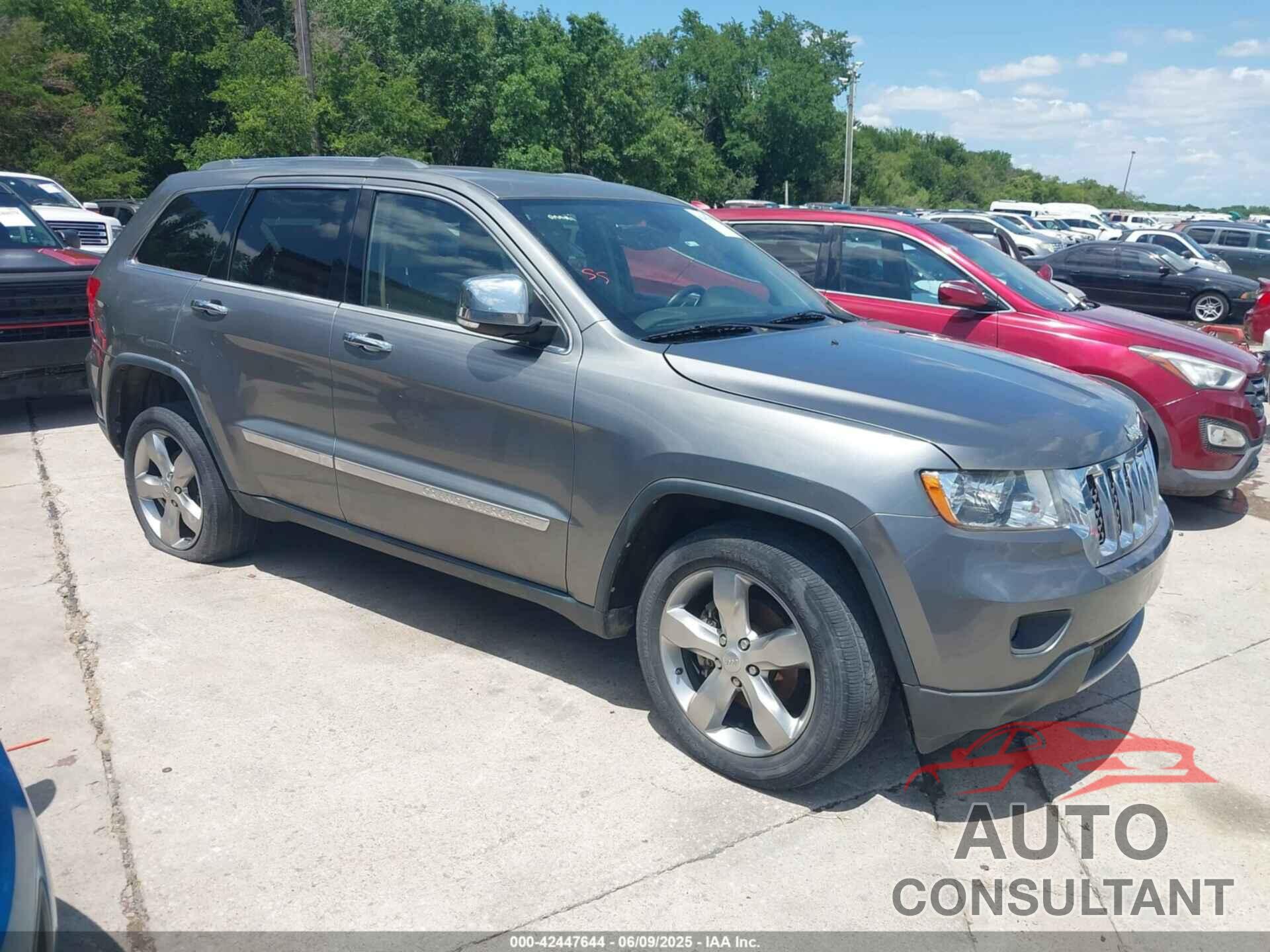 JEEP GRAND CHEROKEE 2013 - 1C4RJECG4DC526677