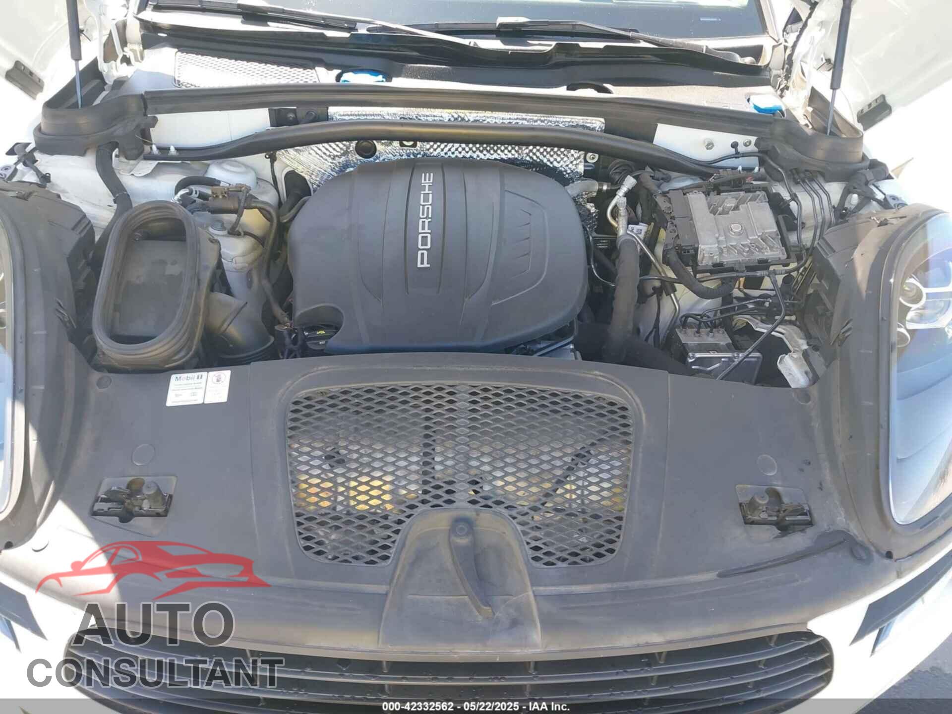 PORSCHE MACAN 2021 - WP1AA2A51MLB00523