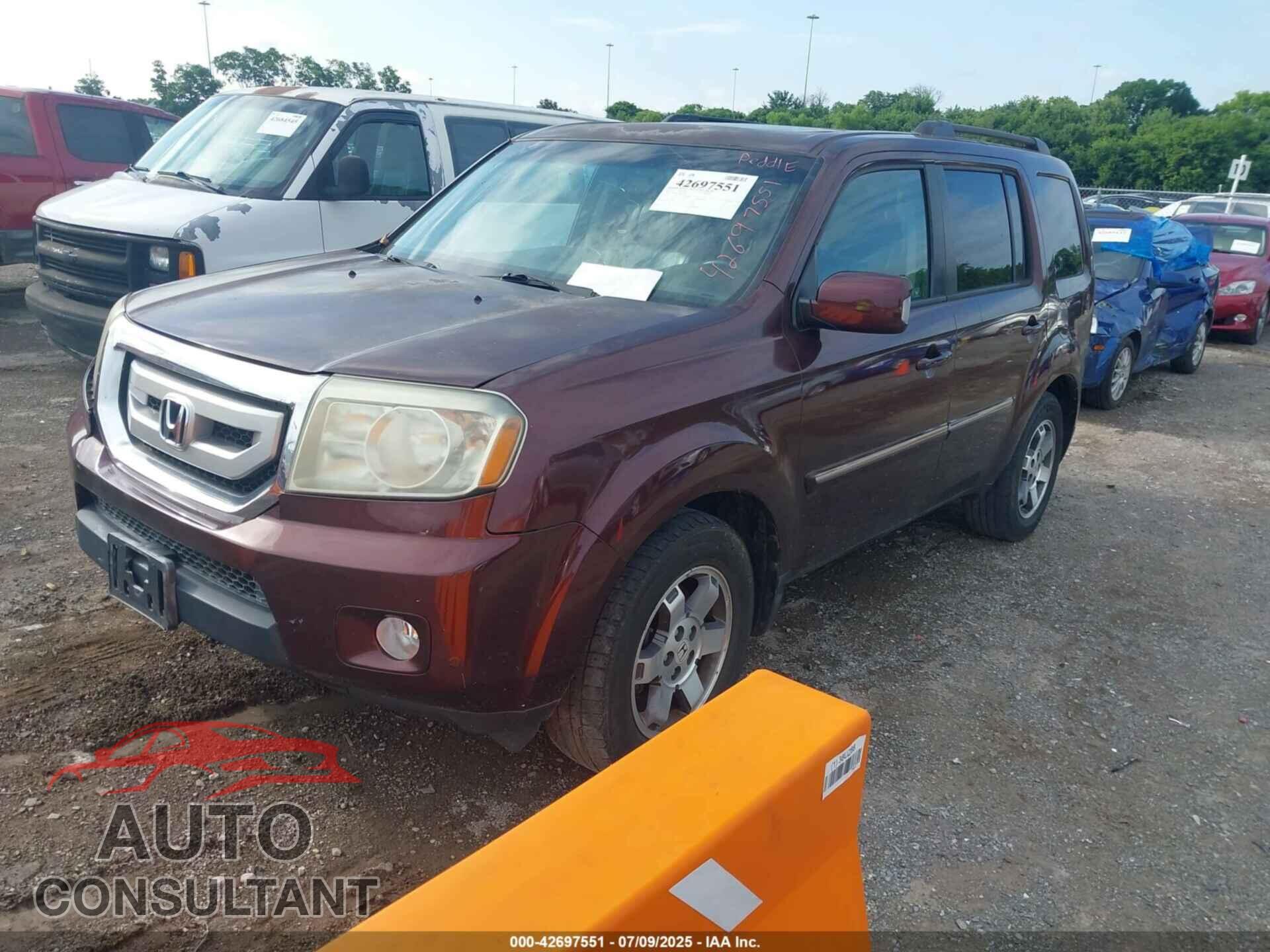HONDA PILOT 2011 - 5FNYF4H97BB045839