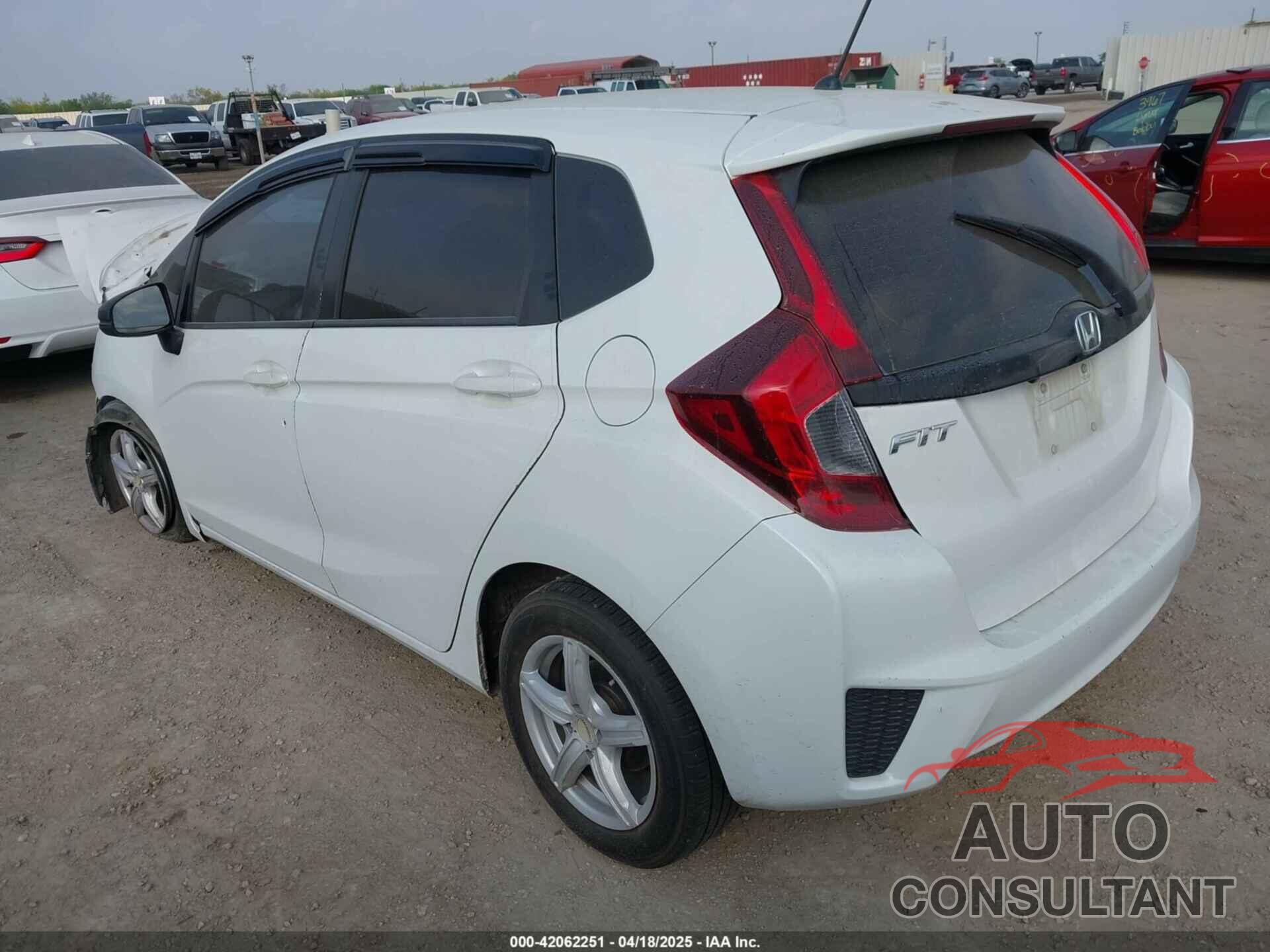 HONDA FIT 2017 - JHMGK5H55HS012374