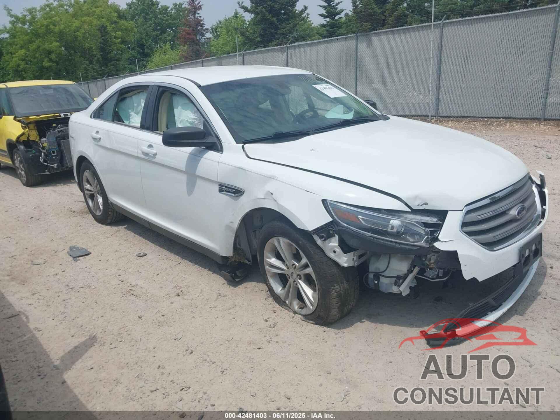 FORD TAURUS 2018 - 1FAHP2D85JG127092