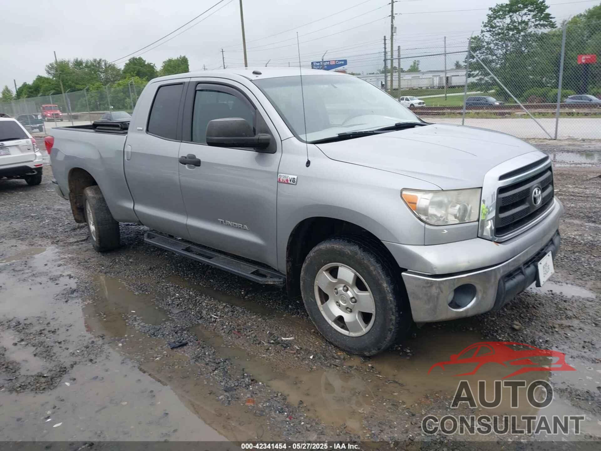 TOYOTA TUNDRA 2013 - 5TFUW5F11DX318378