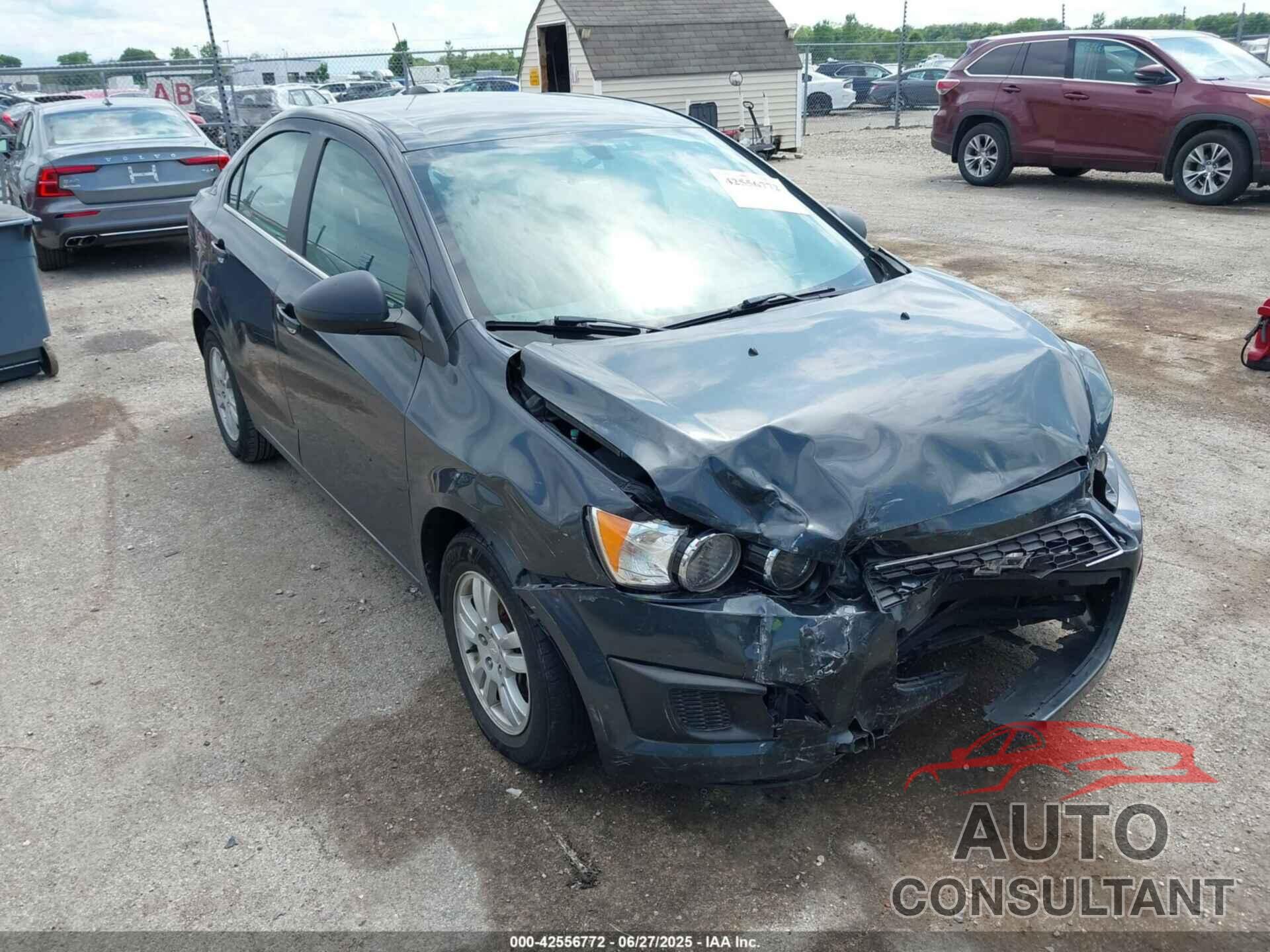 CHEVROLET SONIC 2015 - 1G1JC5SH5F4147095