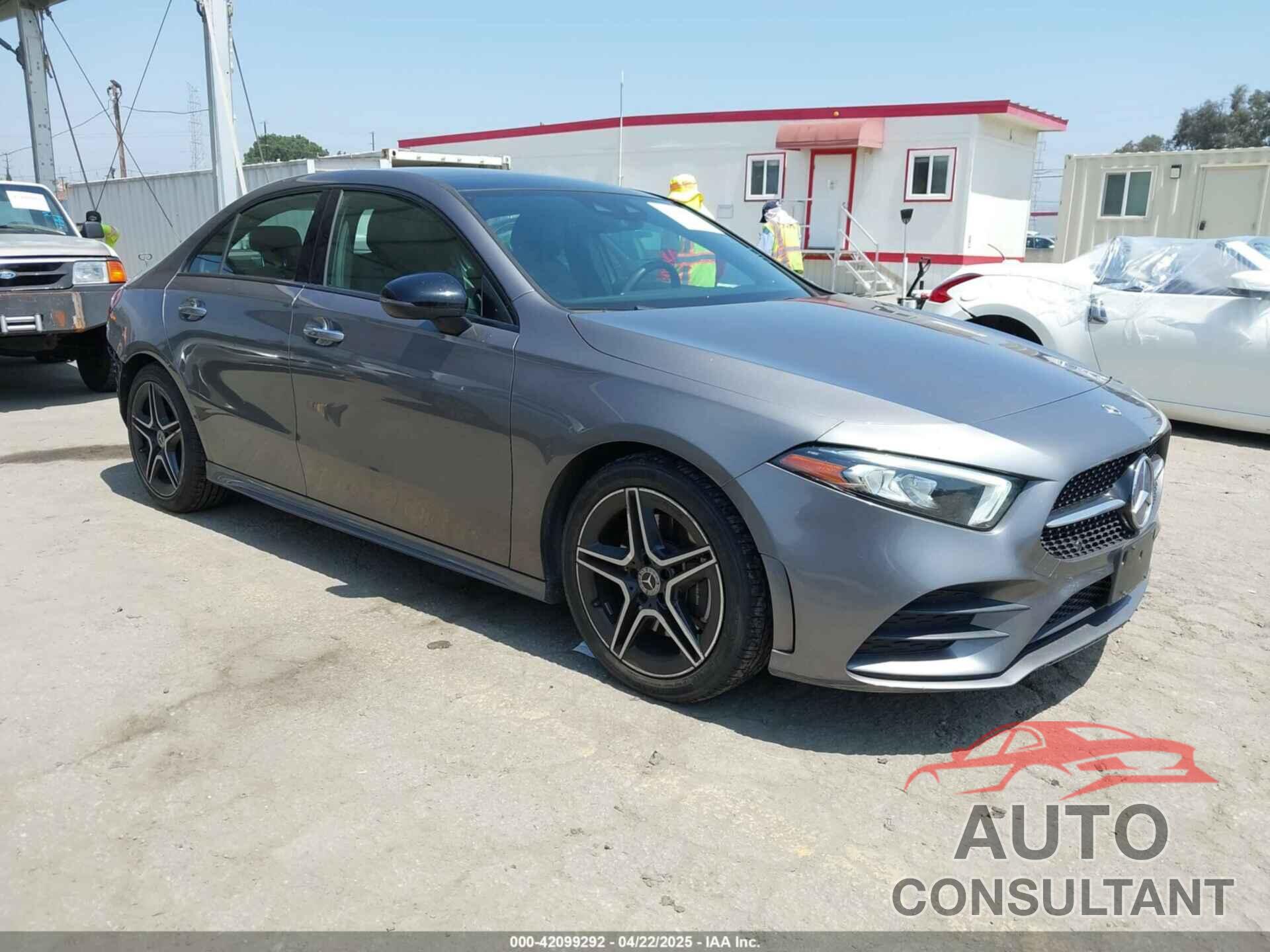 MERCEDES-BENZ A 220 2019 - WDD3G4EB6KW002500