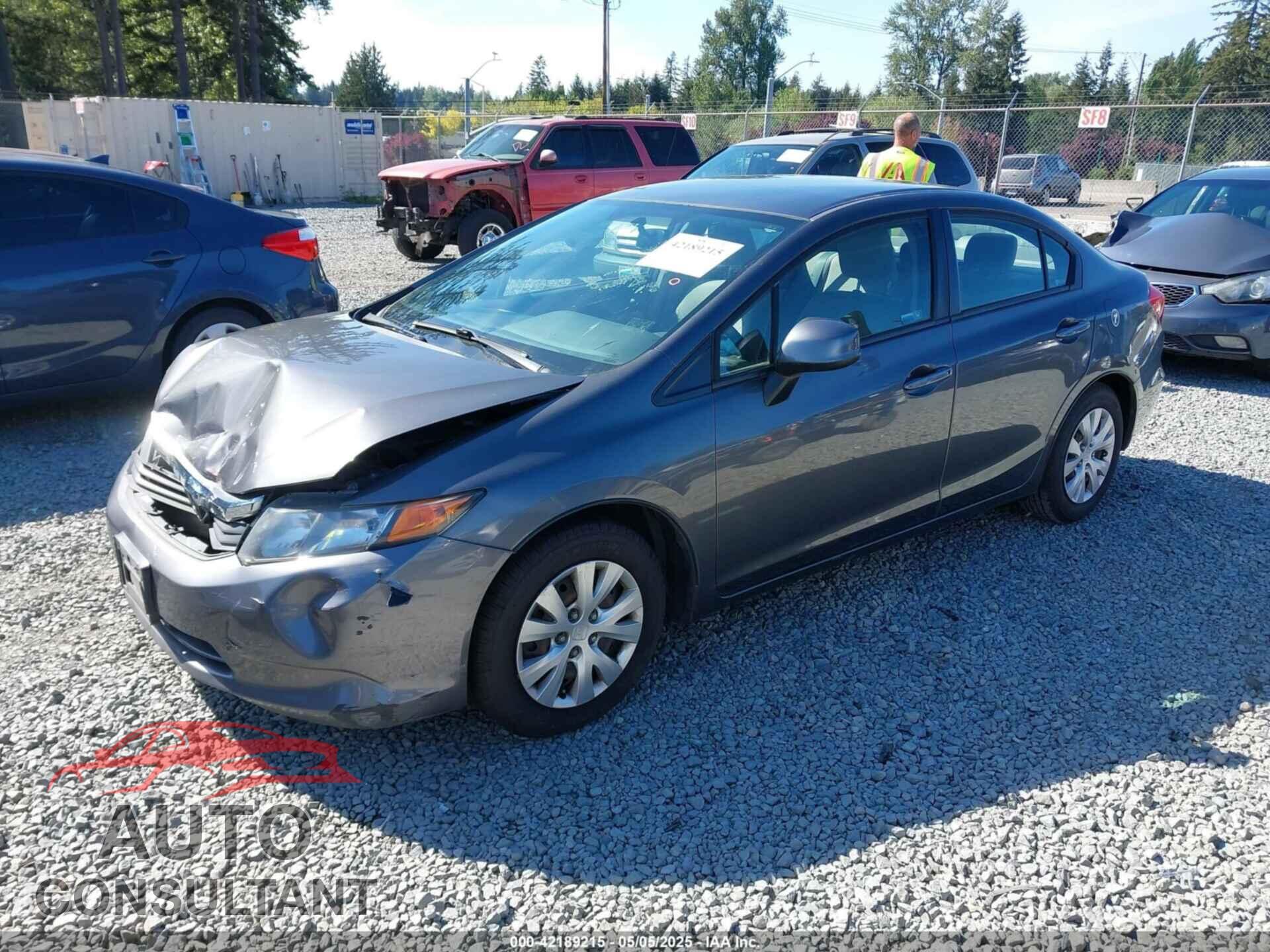 HONDA CIVIC 2012 - 2HGFB2F52CH575317