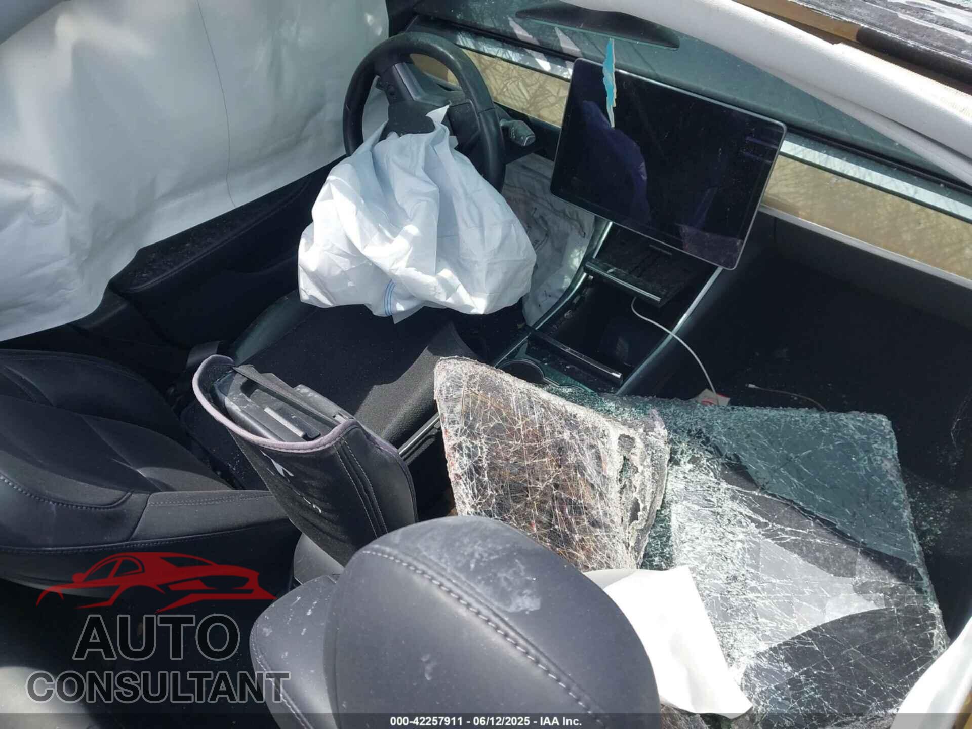TESLA MODEL 3 2018 - 5YJ3E1EA4JF056984