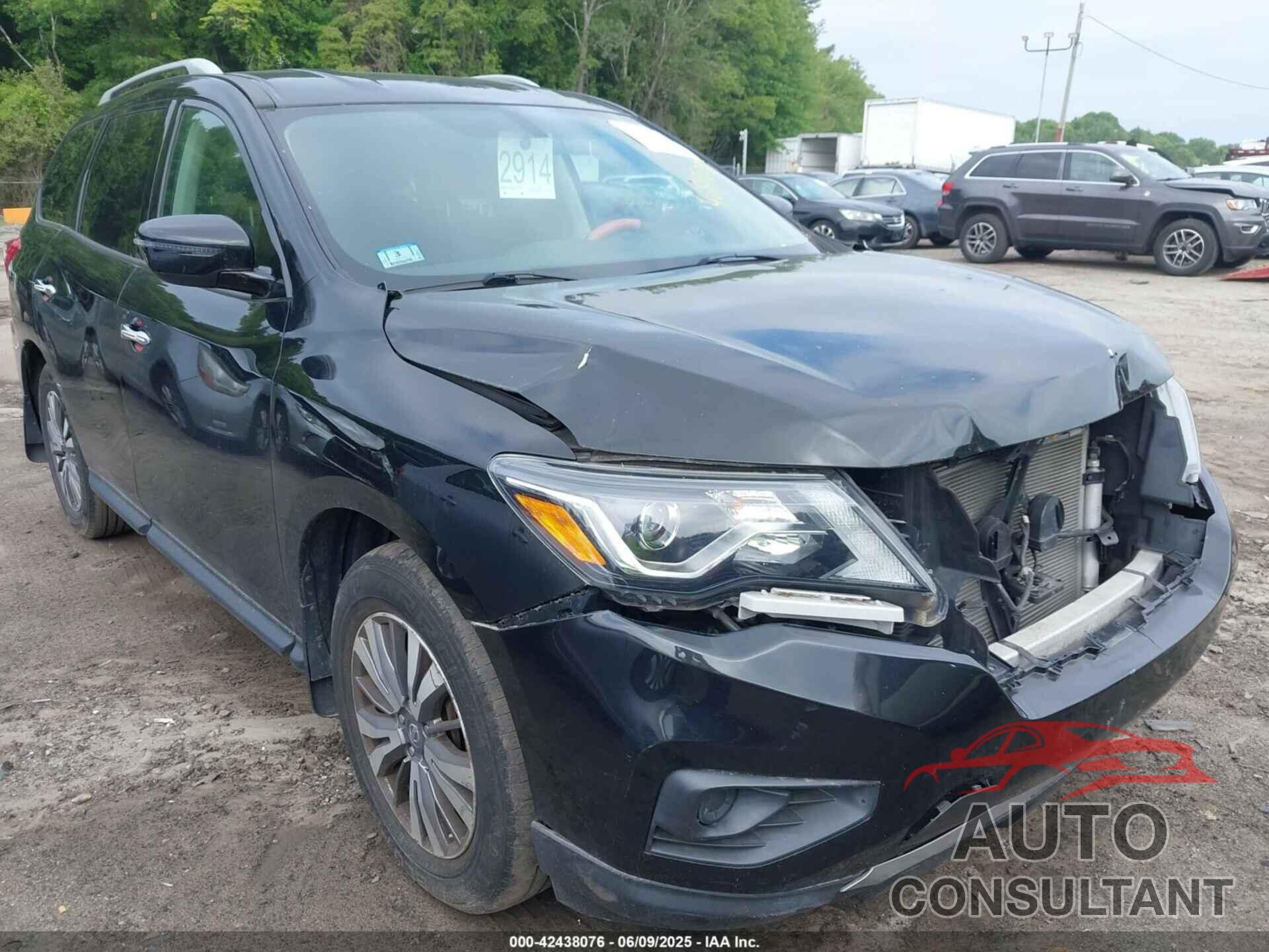 NISSAN PATHFINDER 2018 - 5N1DR2MM3JC664868
