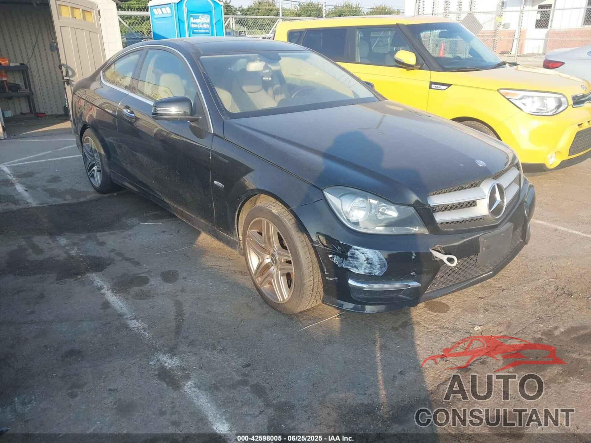 MERCEDES-BENZ C 2012 - WDDGJ4HB7CF780885
