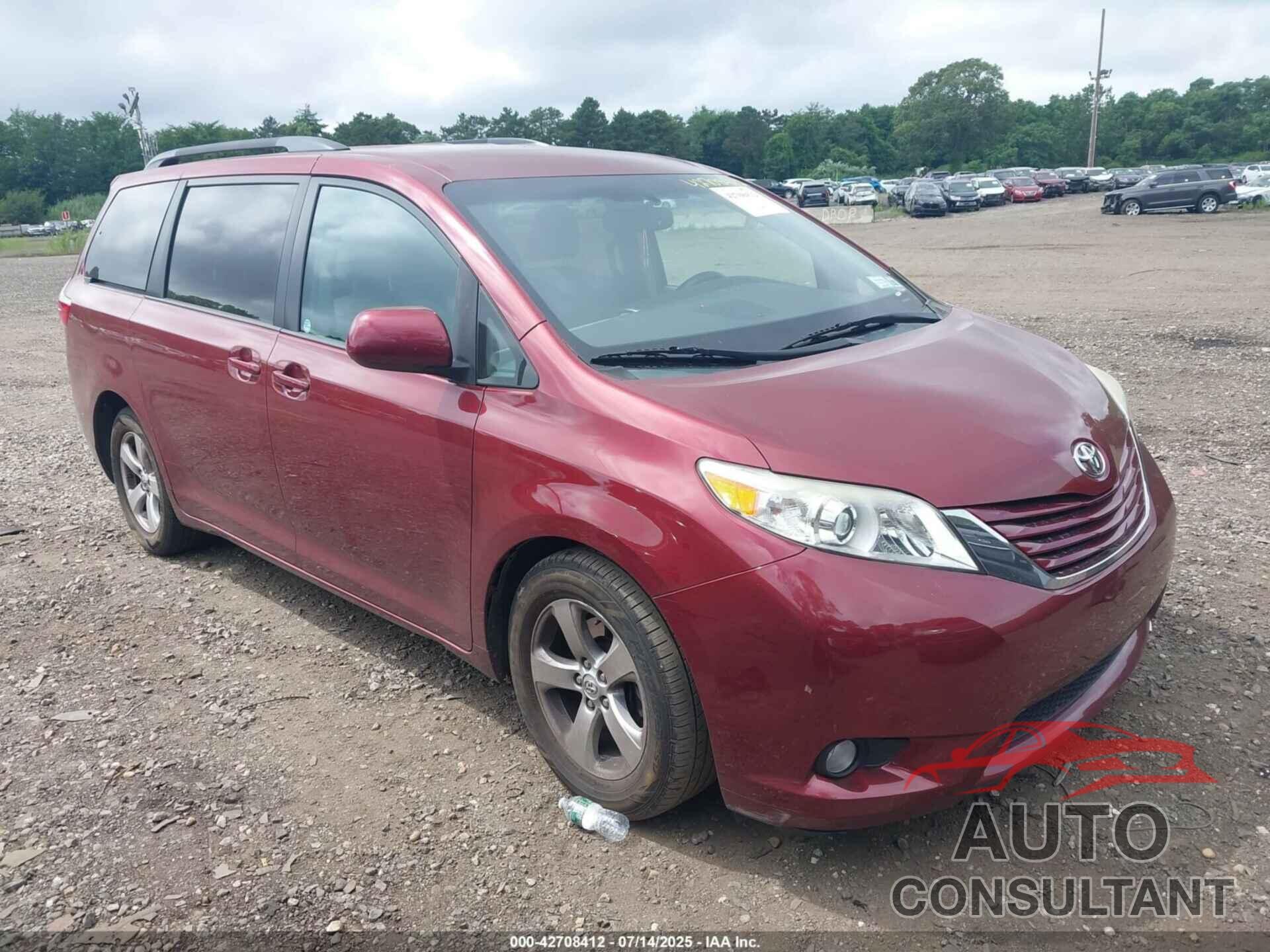 TOYOTA SIENNA 2015 - 5TDKK3DC5FS597192