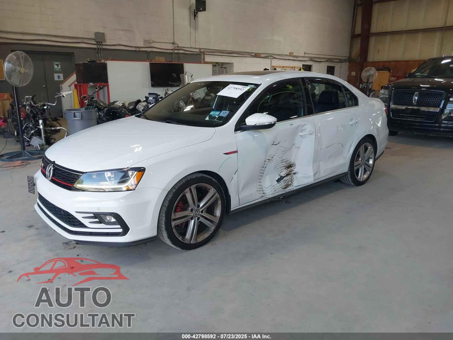 VOLKSWAGEN JETTA 2017 - 3VW4T7AJ7HM369209