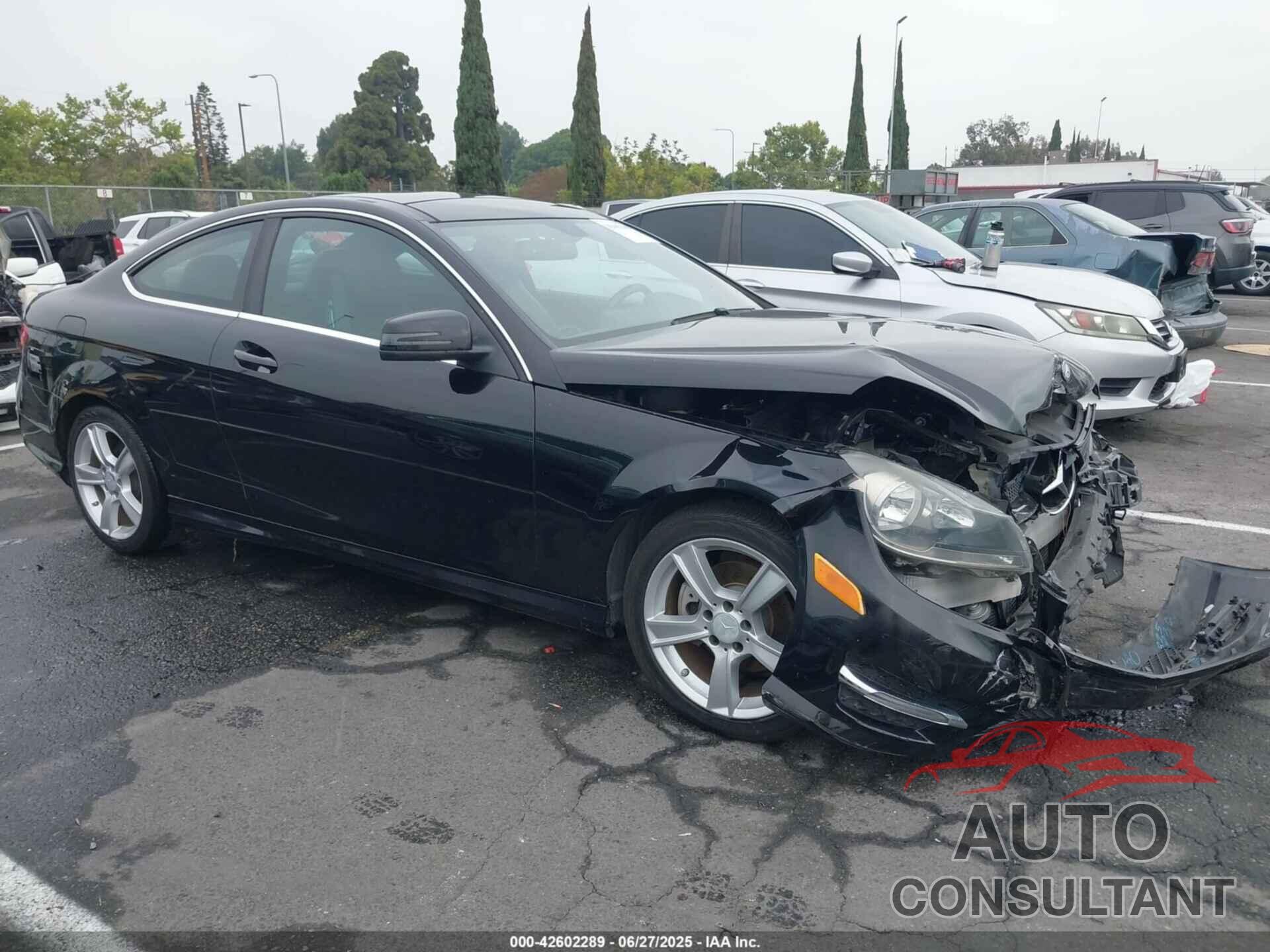 MERCEDES-BENZ C 250 2014 - WDDGJ4HB4EG287503