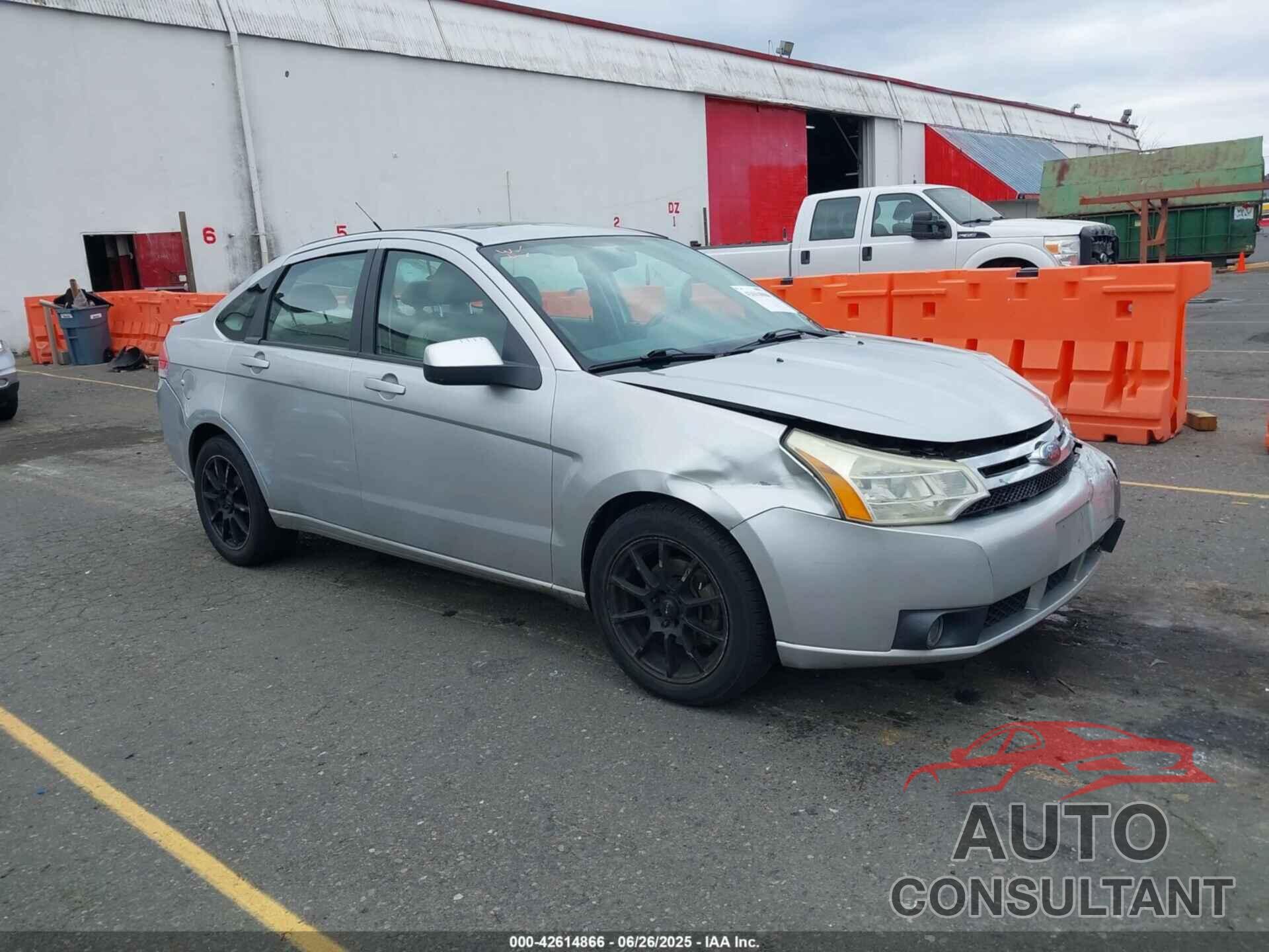 FORD FOCUS 2009 - 1FAHP36N09W120304