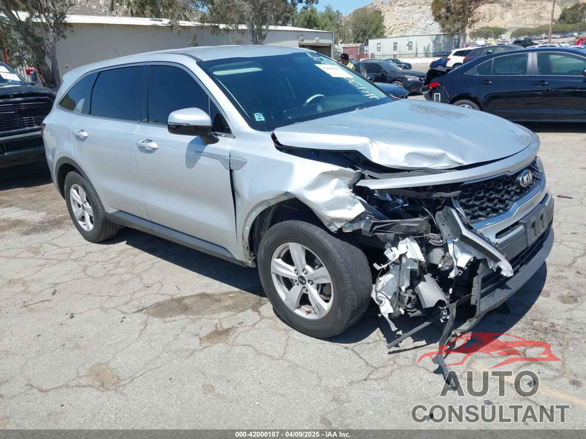 KIA SORENTO 2021 - 5XYRG4LC5MG021586
