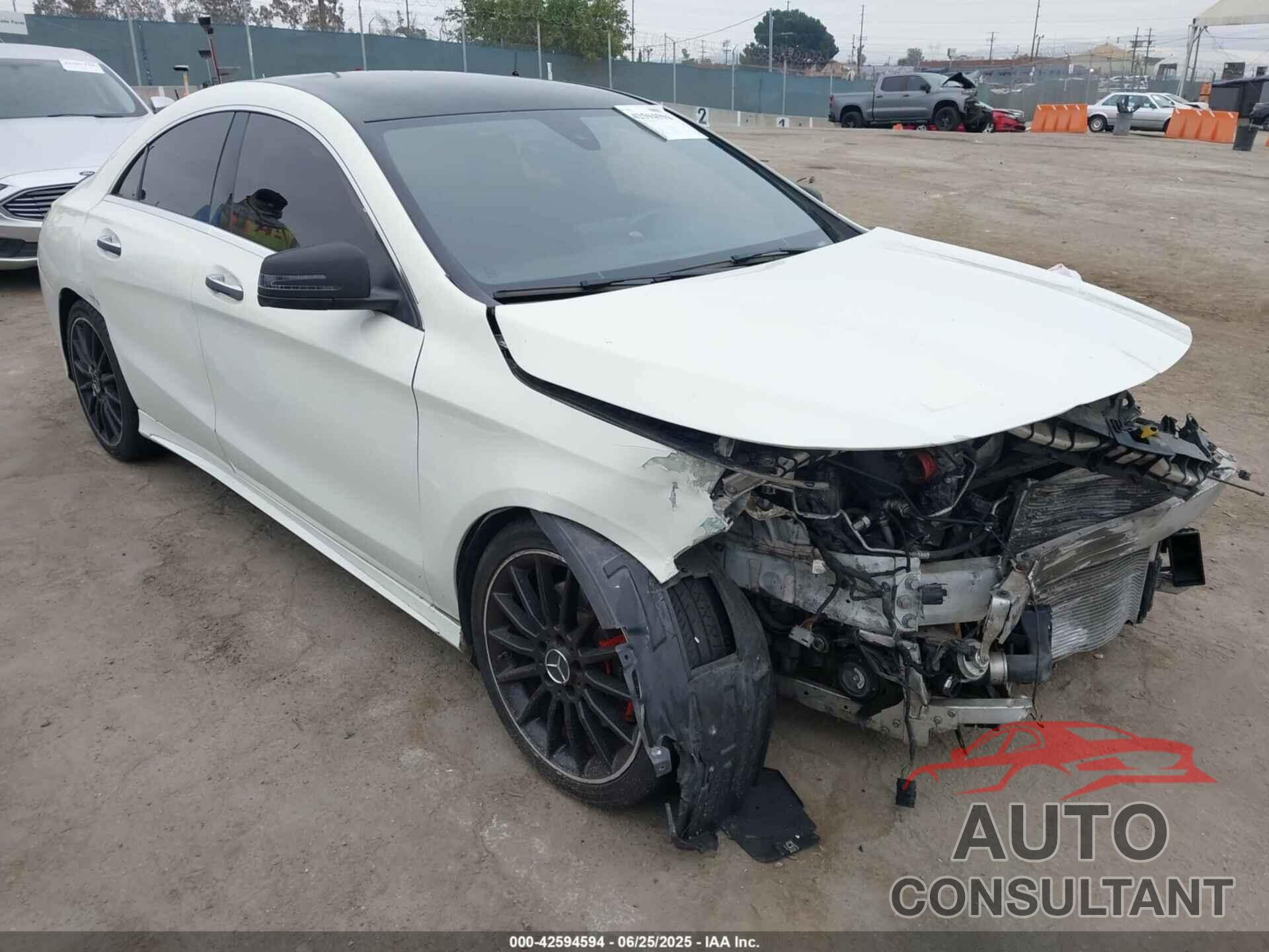 MERCEDES-BENZ CLA 250 2015 - WDDSJ4EB9FN224330