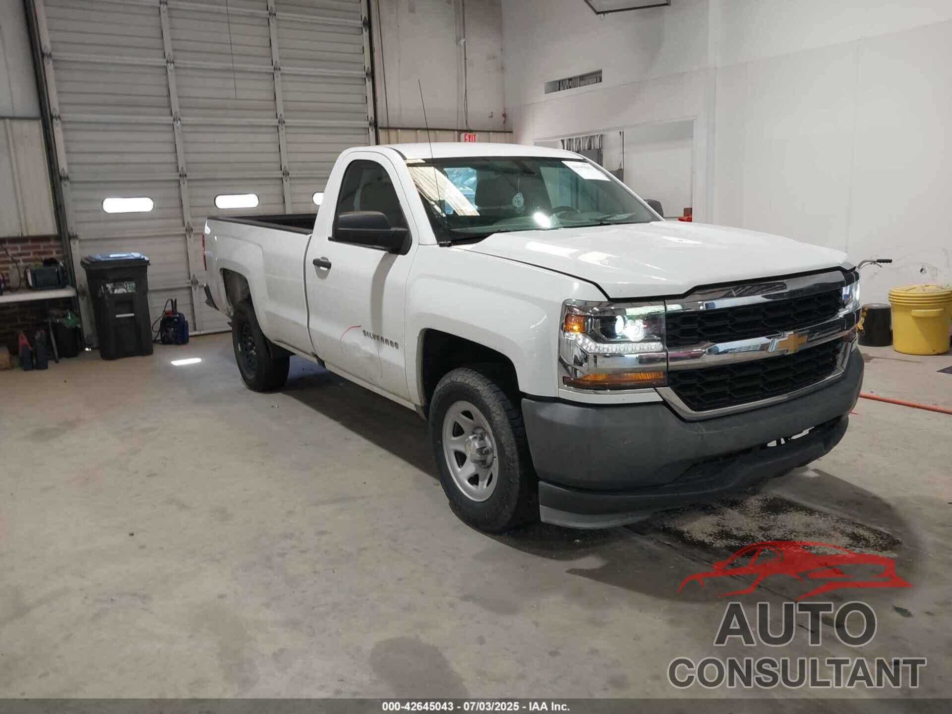 CHEVROLET SILVERADO 1500 2018 - 1GCNCNEH1JZ142444