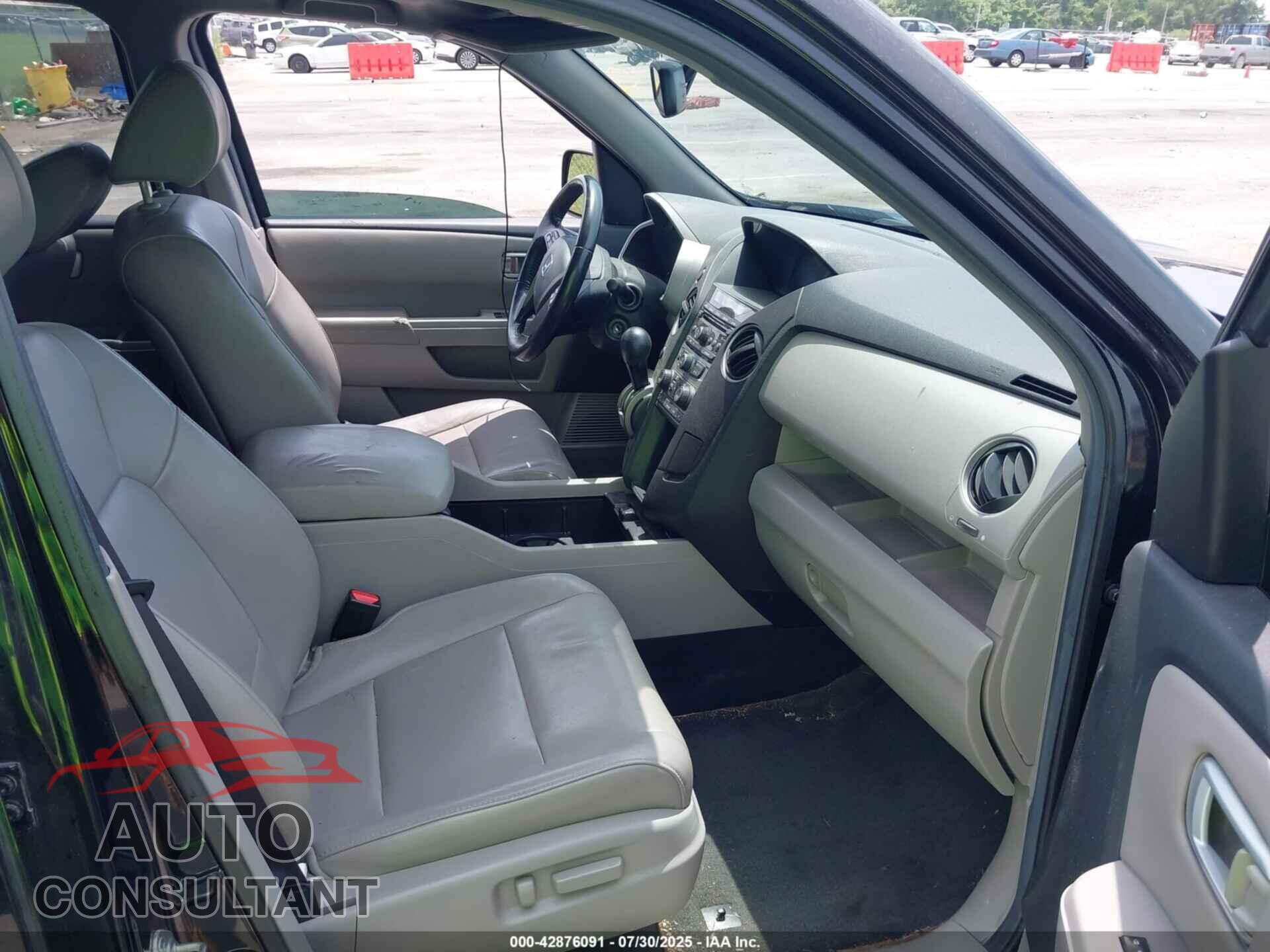 HONDA PILOT 2013 - 5FNYF4H50DB056830