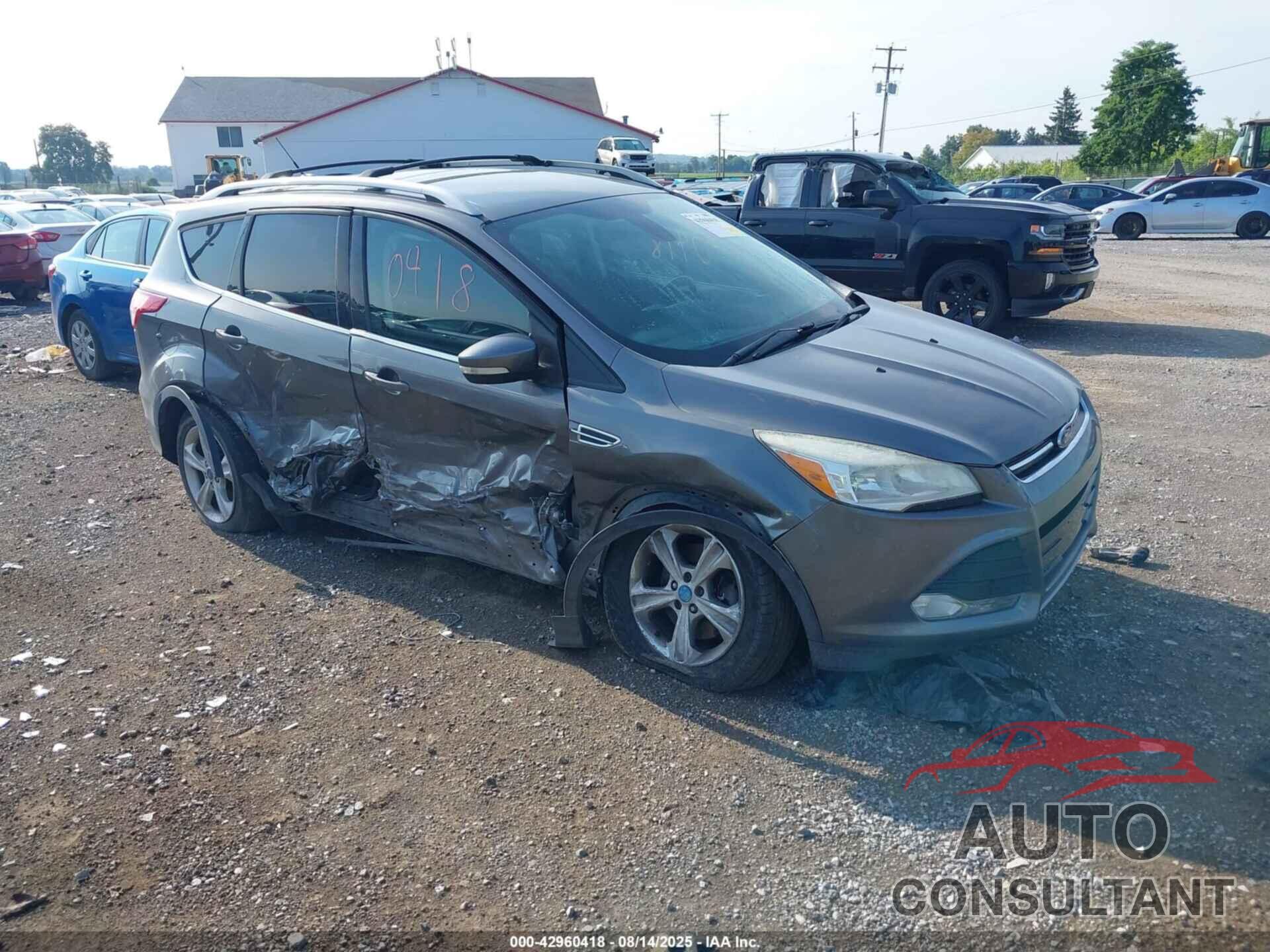 FORD ESCAPE 2014 - 1FMCU0J99EUA70946
